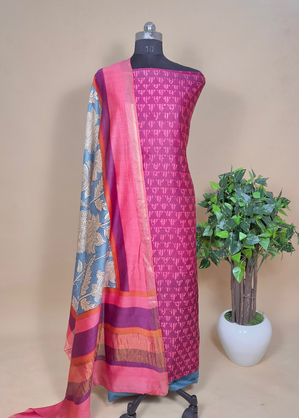 Wine-Pink Maheshwari Silk Suit With And Kalamkari Dupatta