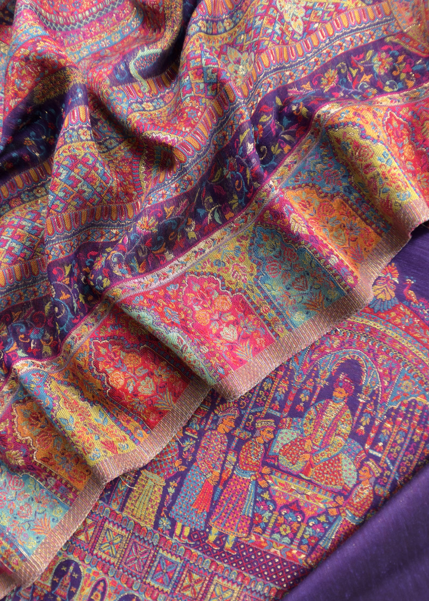 kani silk suit at the best price