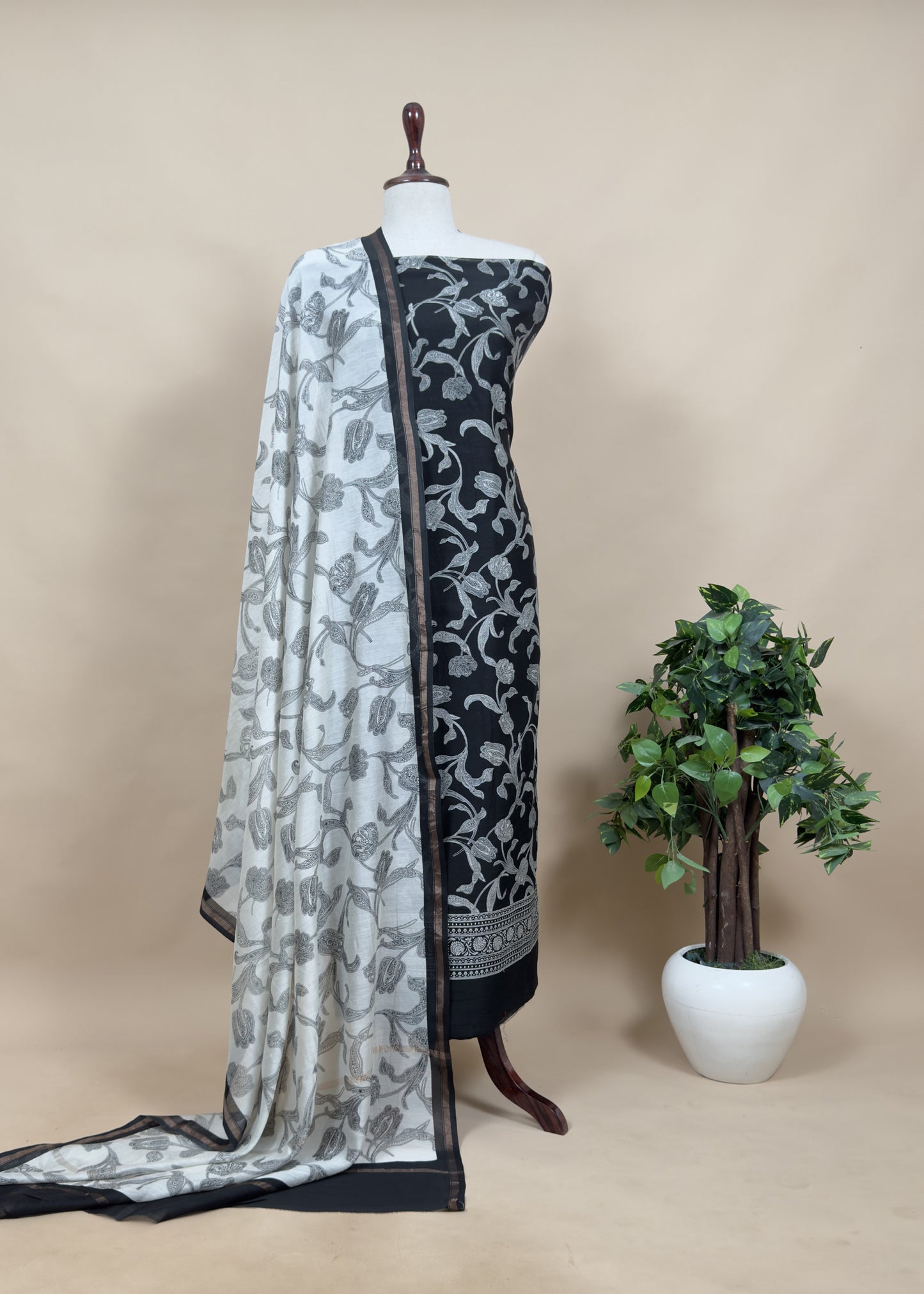 Summer wear maheshwari suit with dupatta