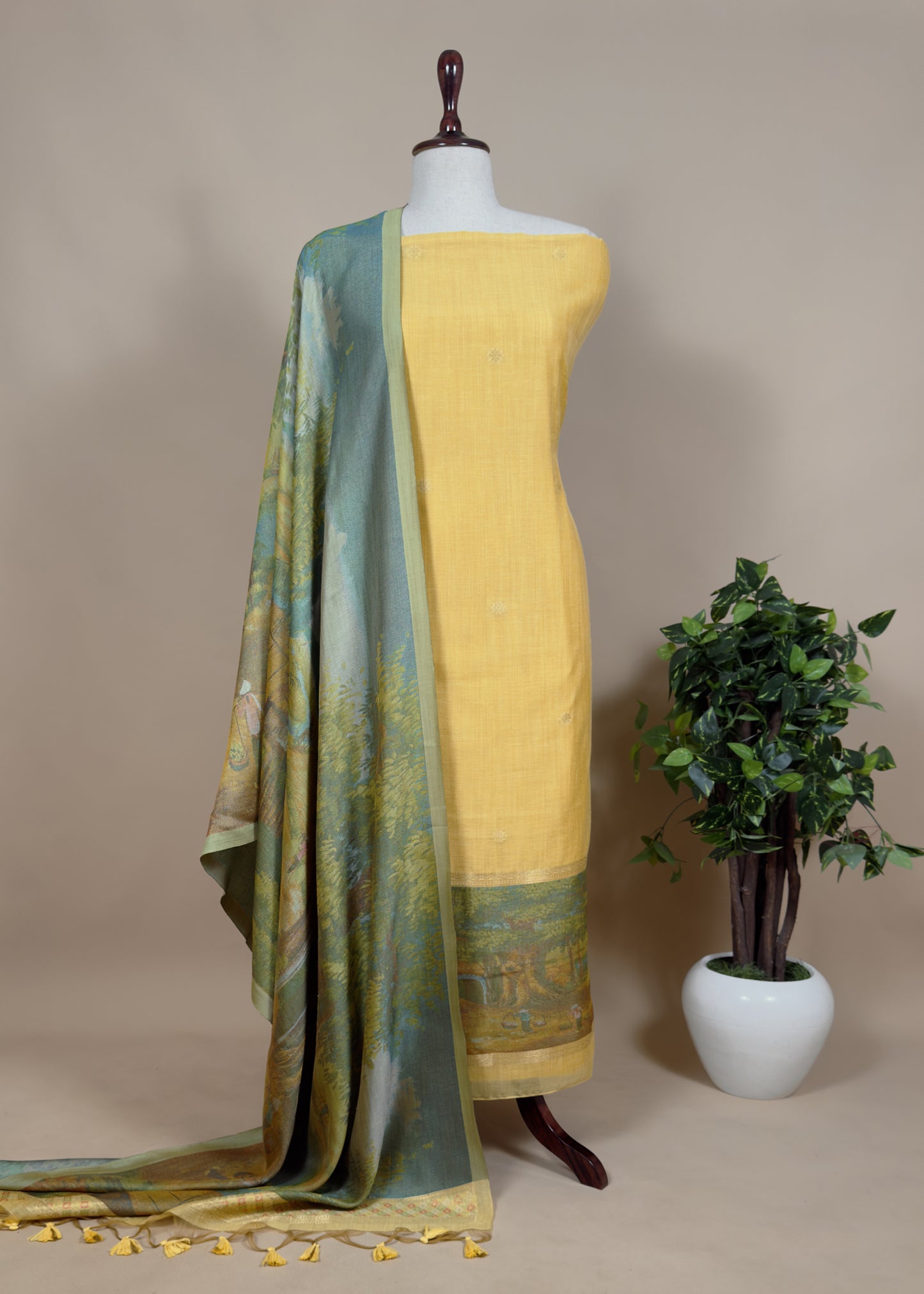 jamdani weaved suit for gifting mom