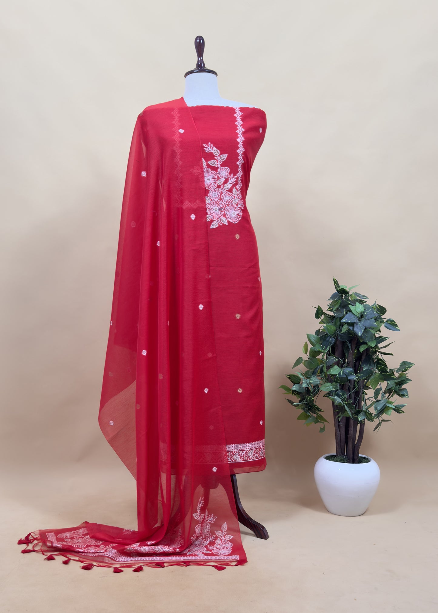 Red Jamdani Weaved Suit Fabric In Linen Chanderi