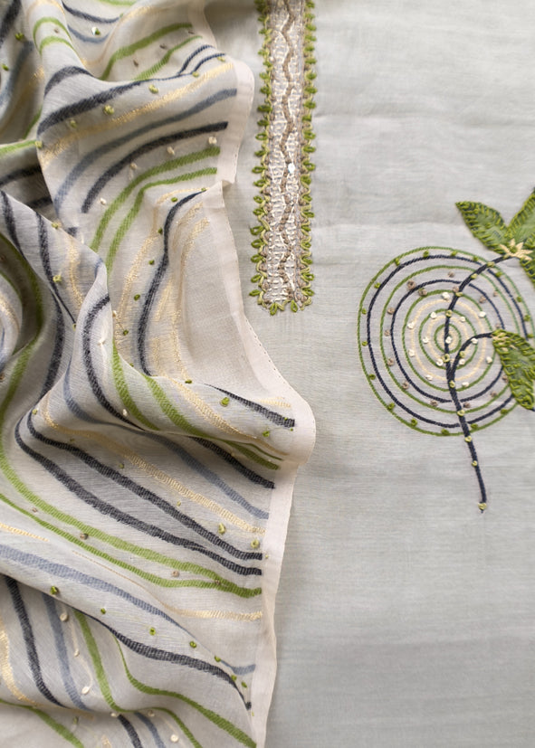 Green Jamdani Weaved Muslin Suit With Kantha Embroidery