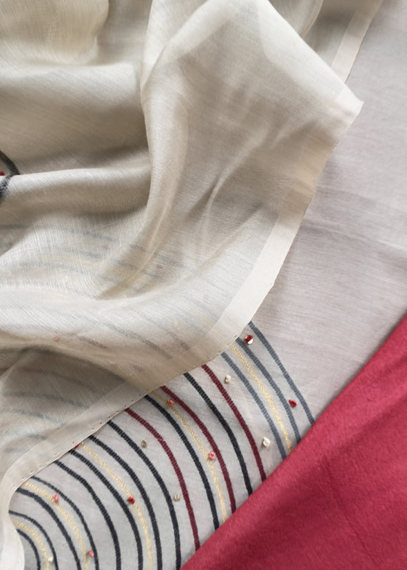 Maroon Jamdani Weaved Muslin Suit With Kantha Embroidery