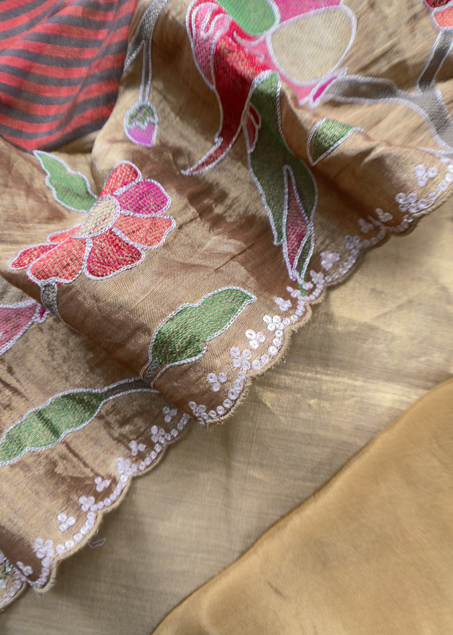 Buy wedding wear suit in tissue silk fabric