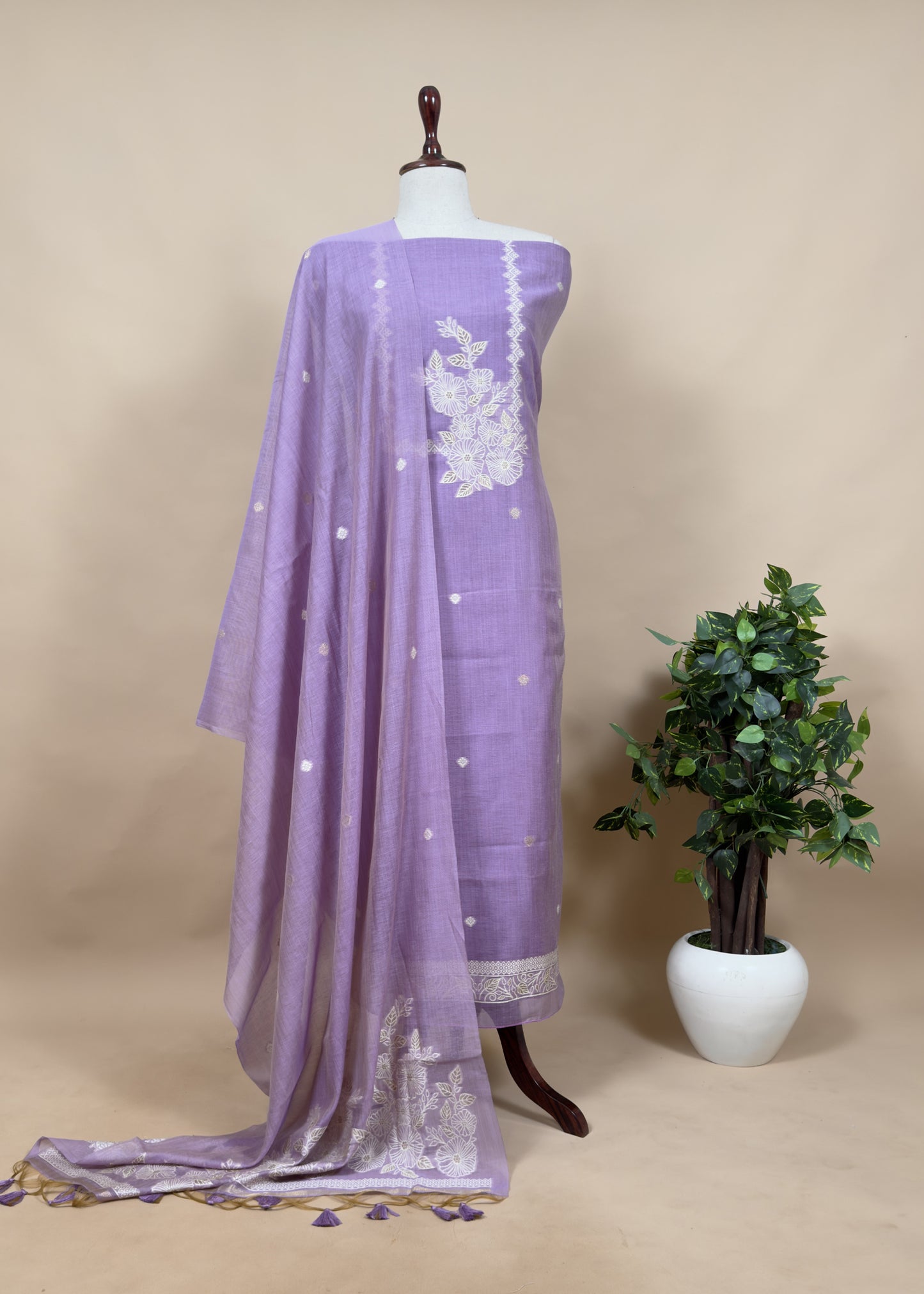Light Green Jamdani Weaved Suit Fabric In Linen Chanderi