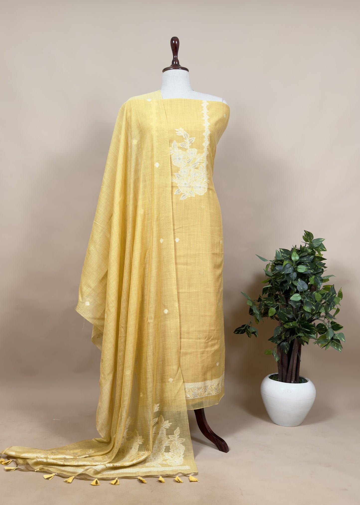Light Green Jamdani Weaved Suit Fabric In Linen Chanderi
