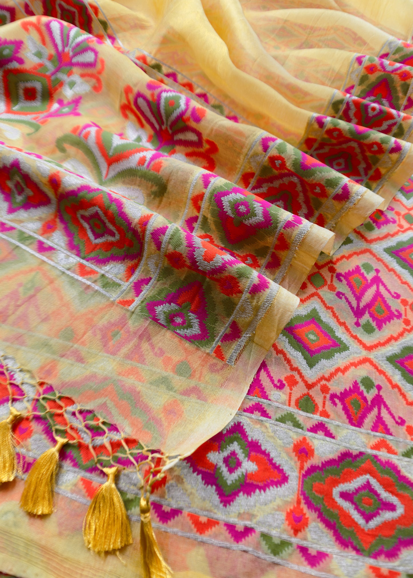 Handloom Banarasi Meenakari Suit In Pure Kora Silk