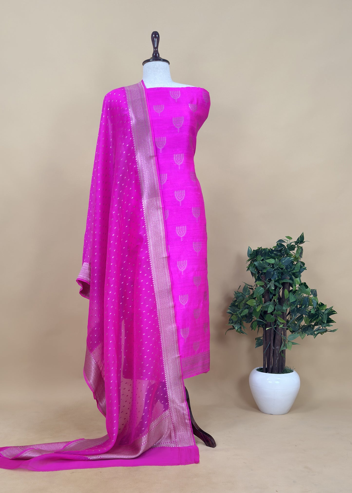 Rani Pink Handloom Raw Silk Kurta And Pure Organza Silk Dupatta With Banarasi Gold Weaving