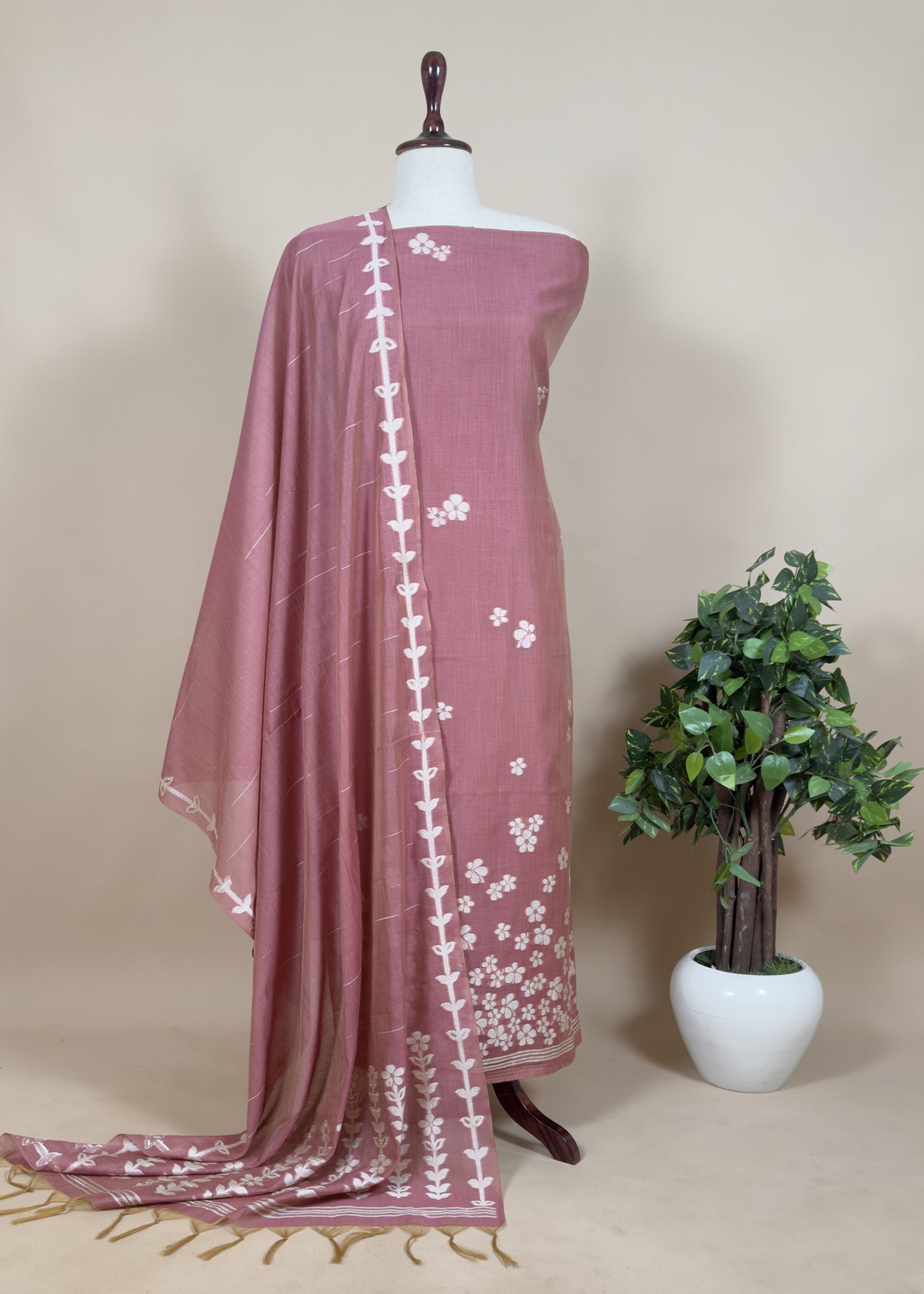buy jamdani unstitched suit with dupatta