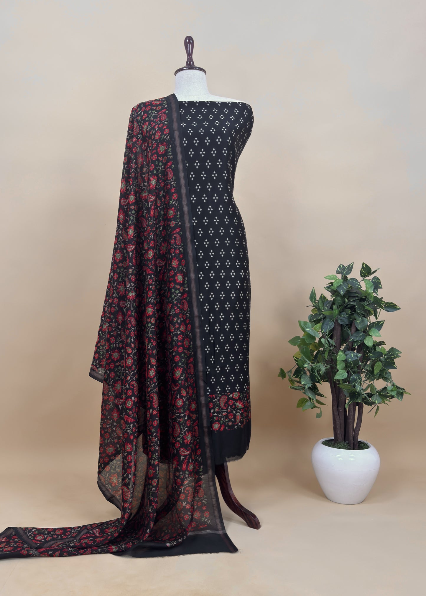 Pink Maheshwari Silk Unstitched Suit With Bandhani And Kani Print