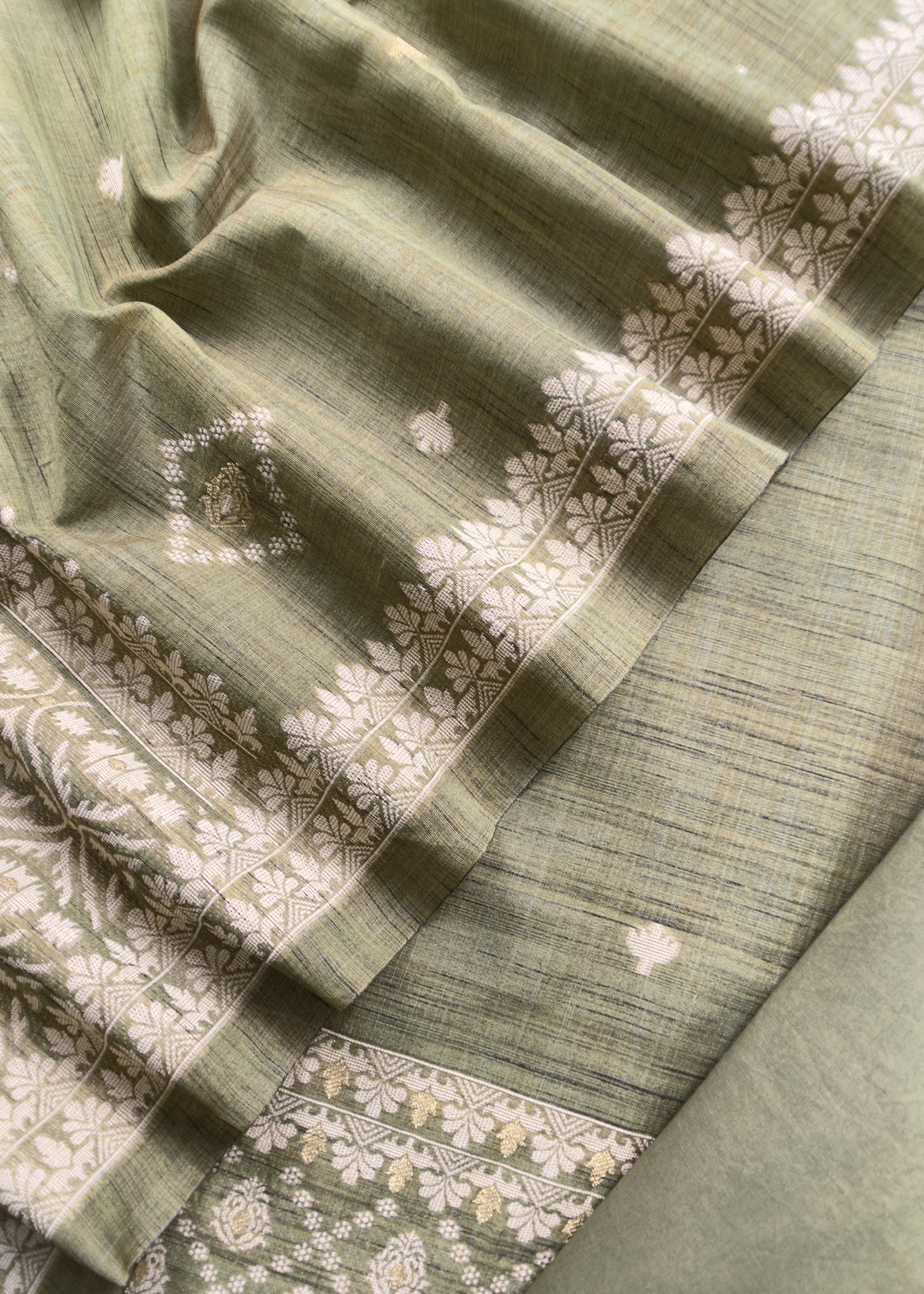 Premium quality jamdani suit for women