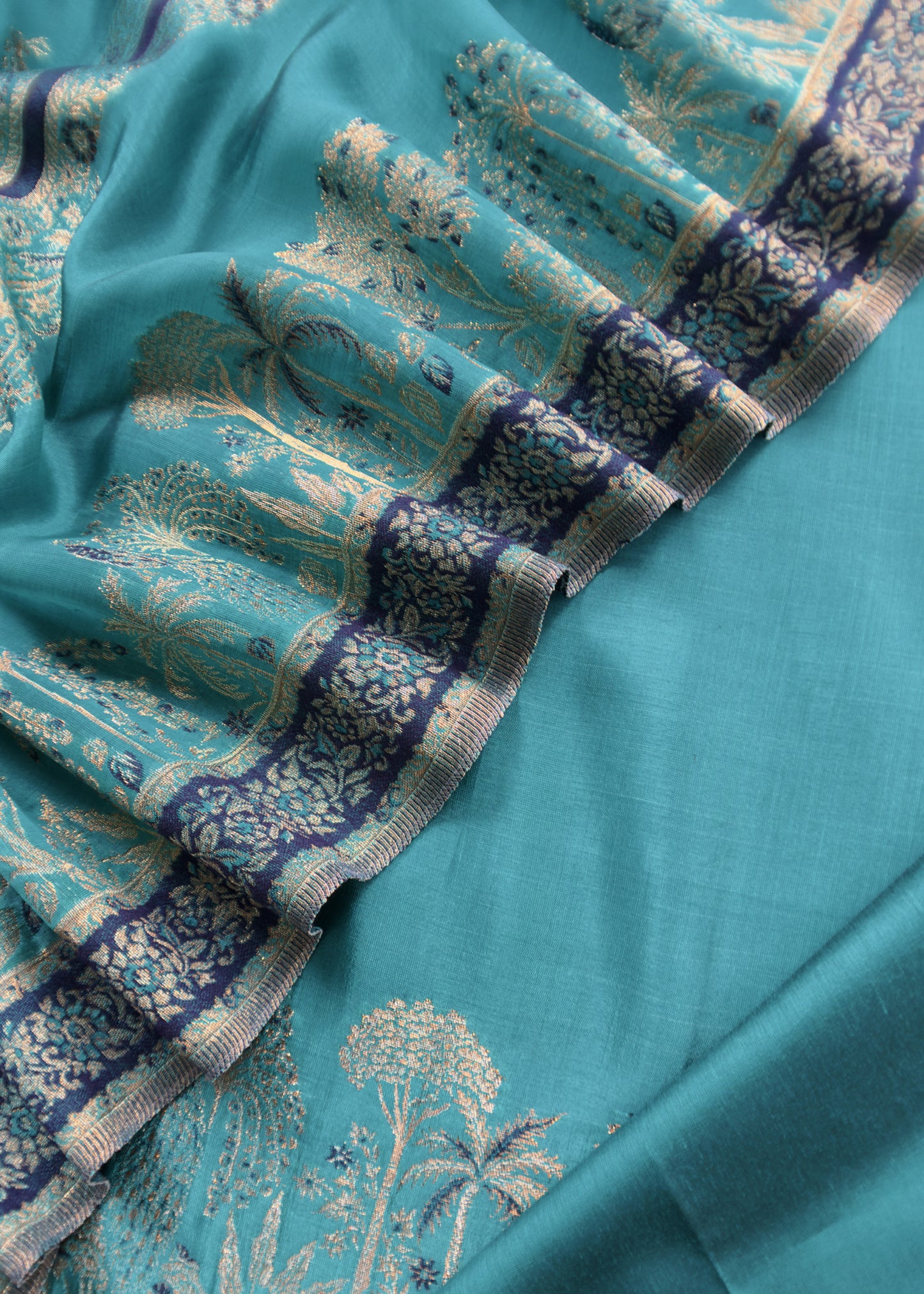 kani silk suit at the best price