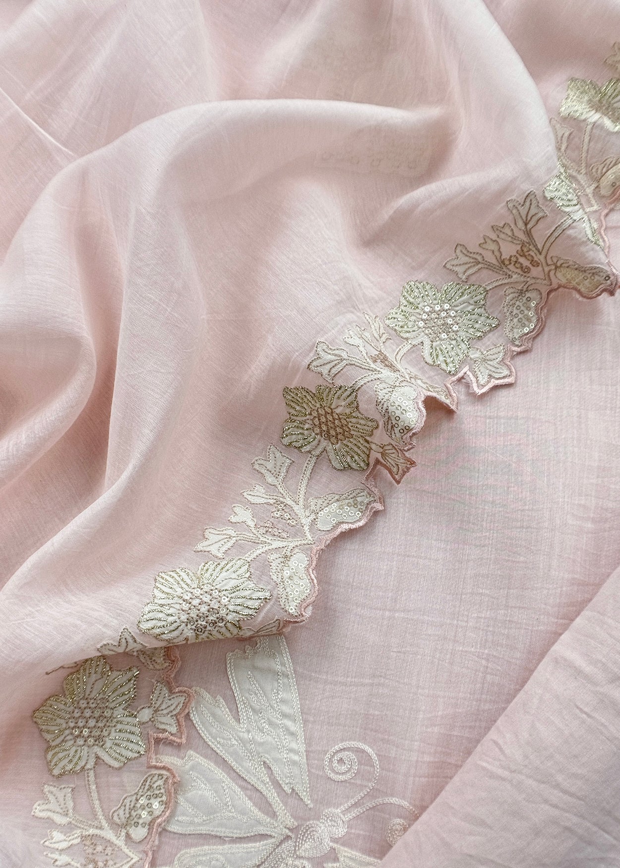 Mulmul suit gifting for women