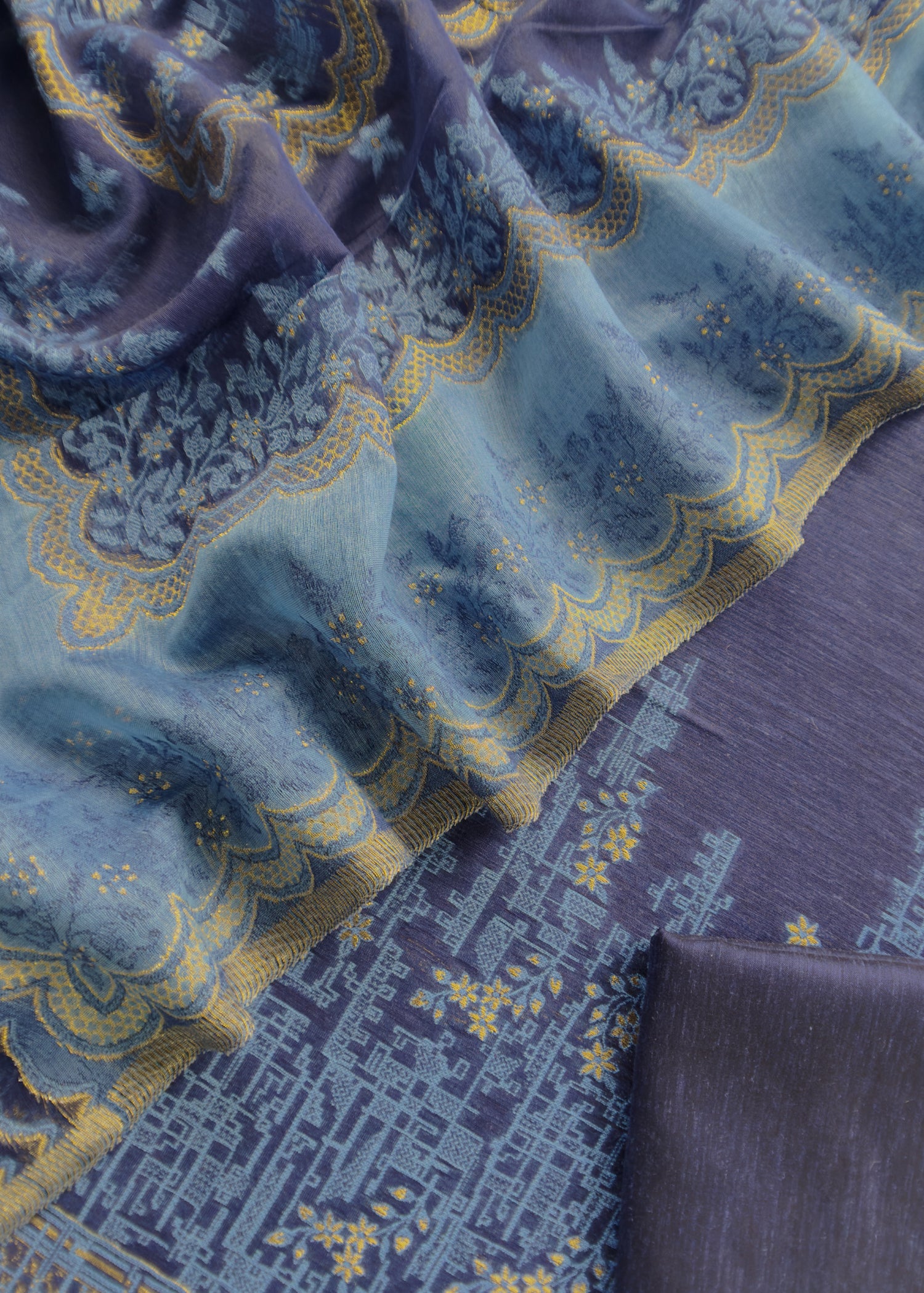 kani silk suit at the best price