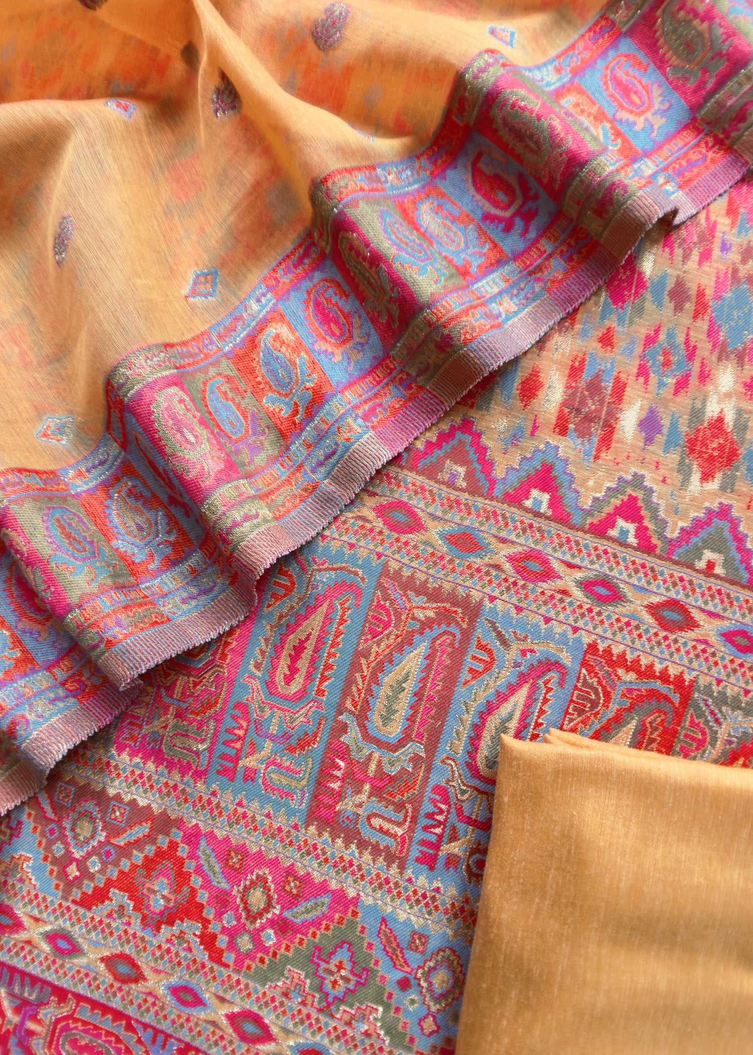 kani silk suit at the best price