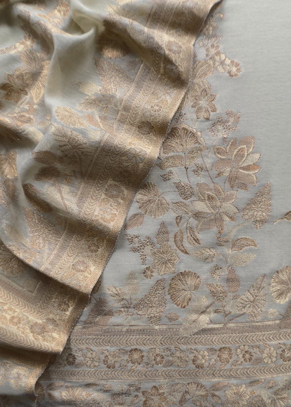 Squirrel Grey Premium Kani Silk Suit With Kani Zari Weaving