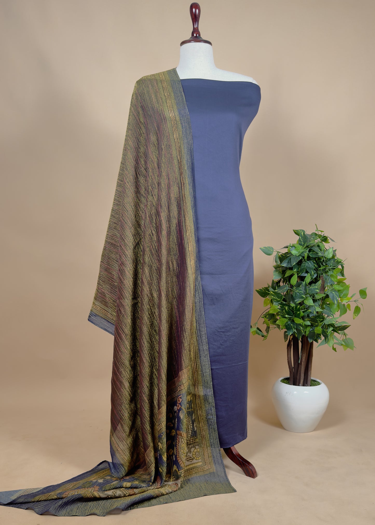 Green Chanderi Suit Set With Kalamkari Crush Tissue Dupatta