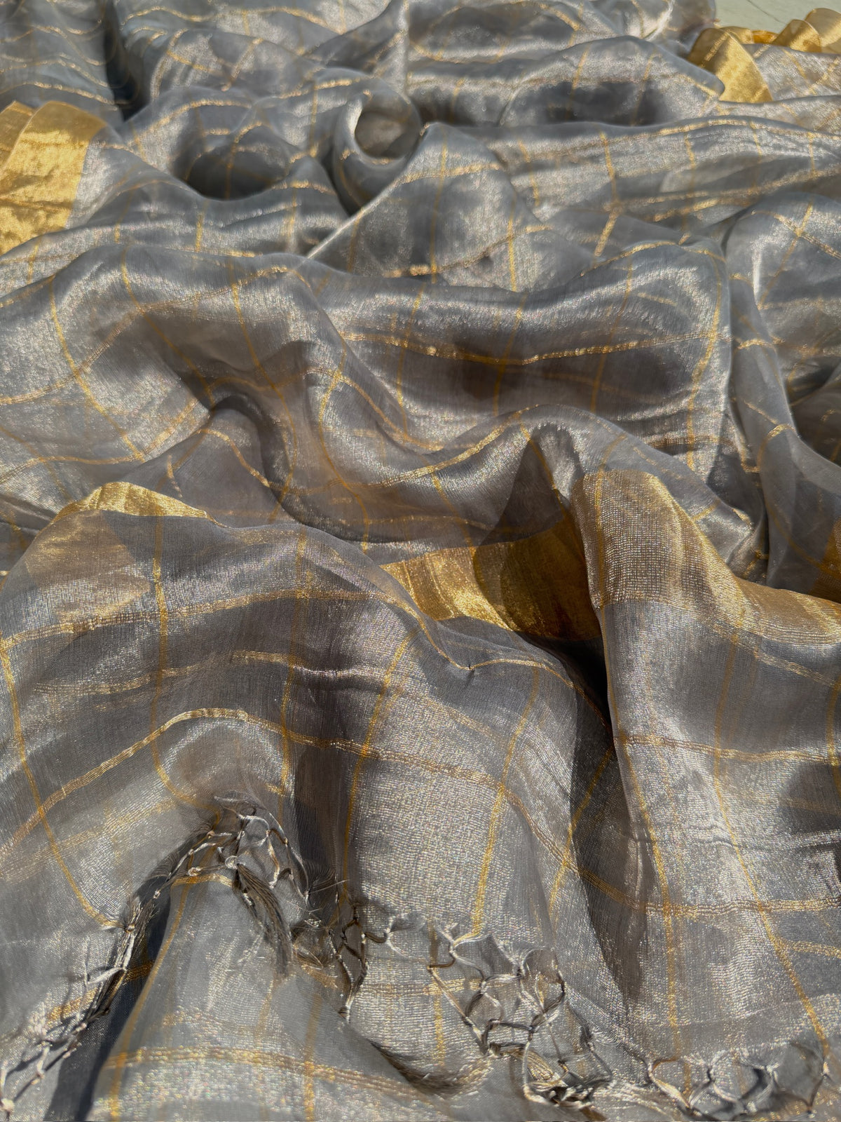 tissue Silk Saree With Zari Weaving