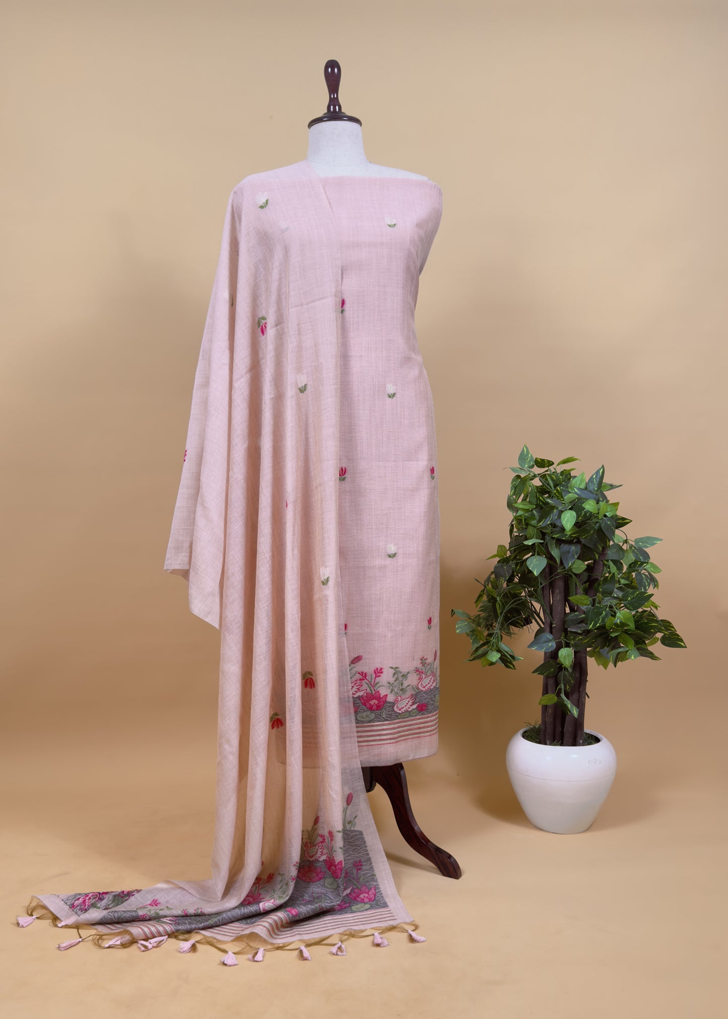 Peach Lotus And Swans Jamdani Suit In Linen Chanderi