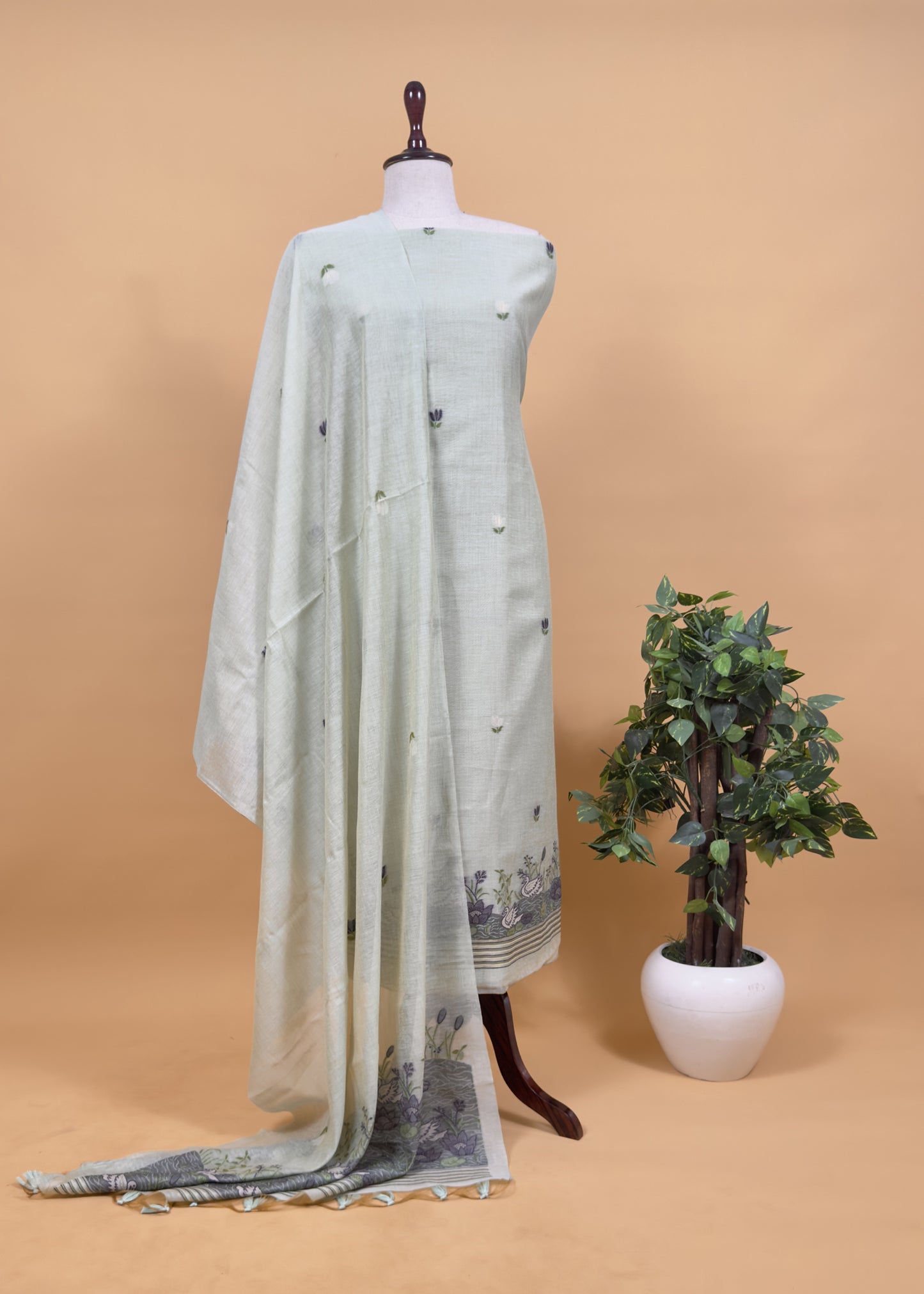 Peach Lotus And Swans Jamdani Suit In Linen Chanderi
