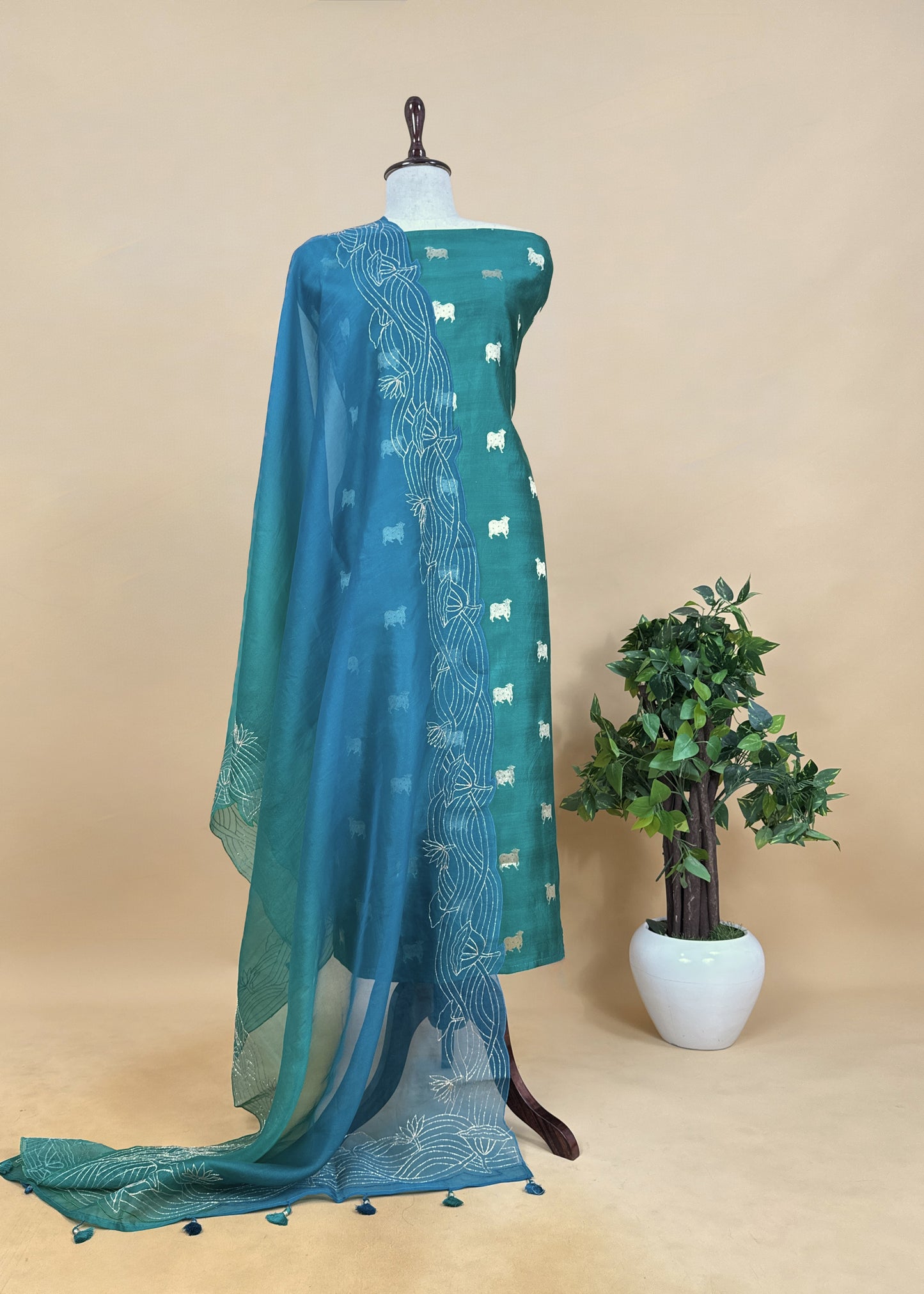Violet Pure Chiniya silk Kurta and Ombré Kora Silk Dupatta with Handwork