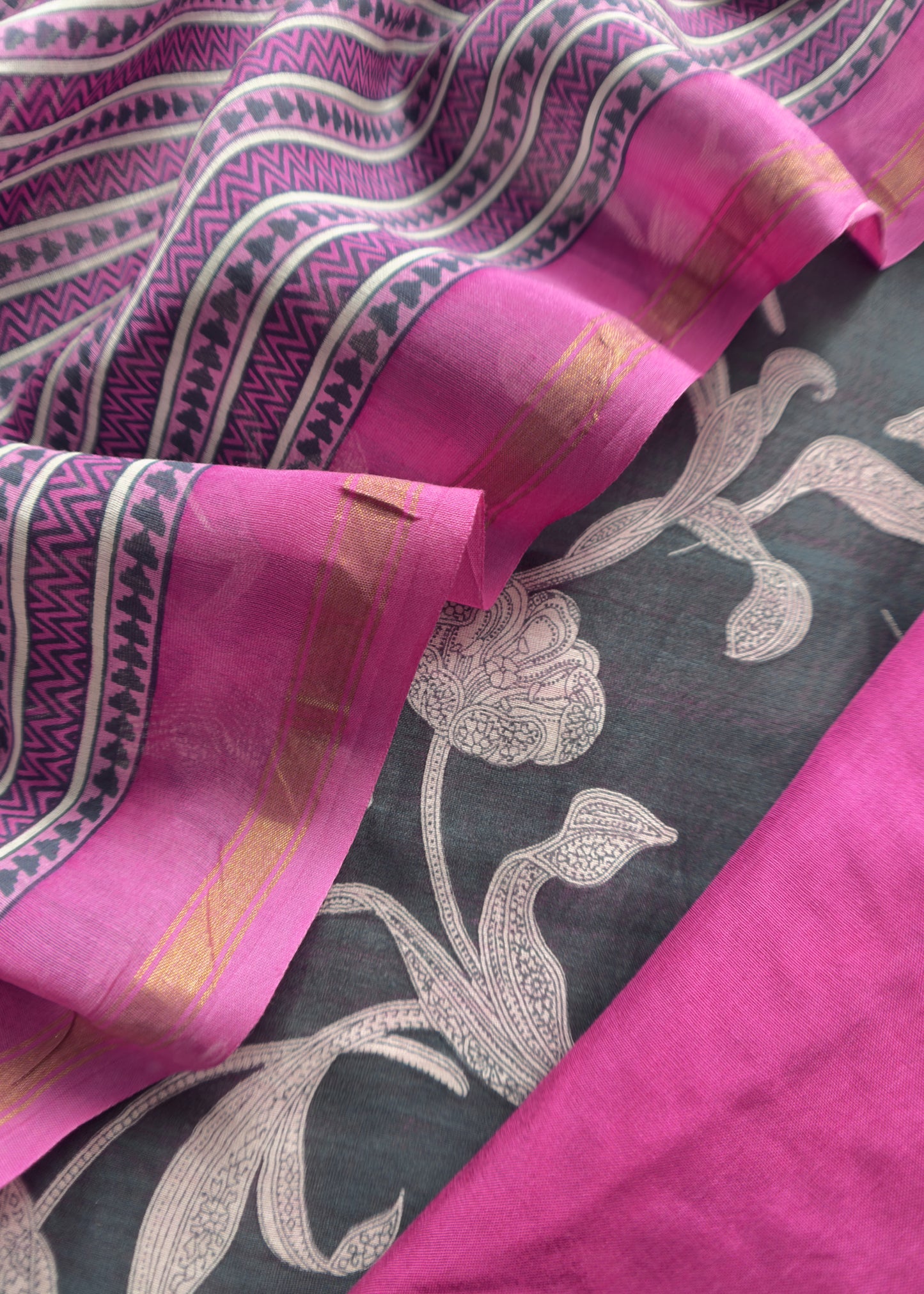 Charcoal Grey and Barbie pink Red Pure Maheshwari Silk Suit