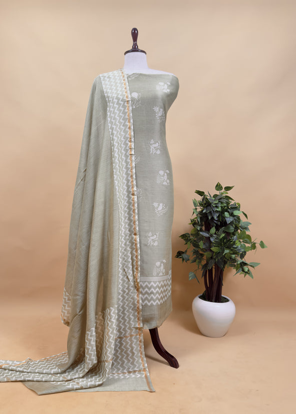 Apple Green Pure Maheshwari Silk Suit With Ekat Dupatta
