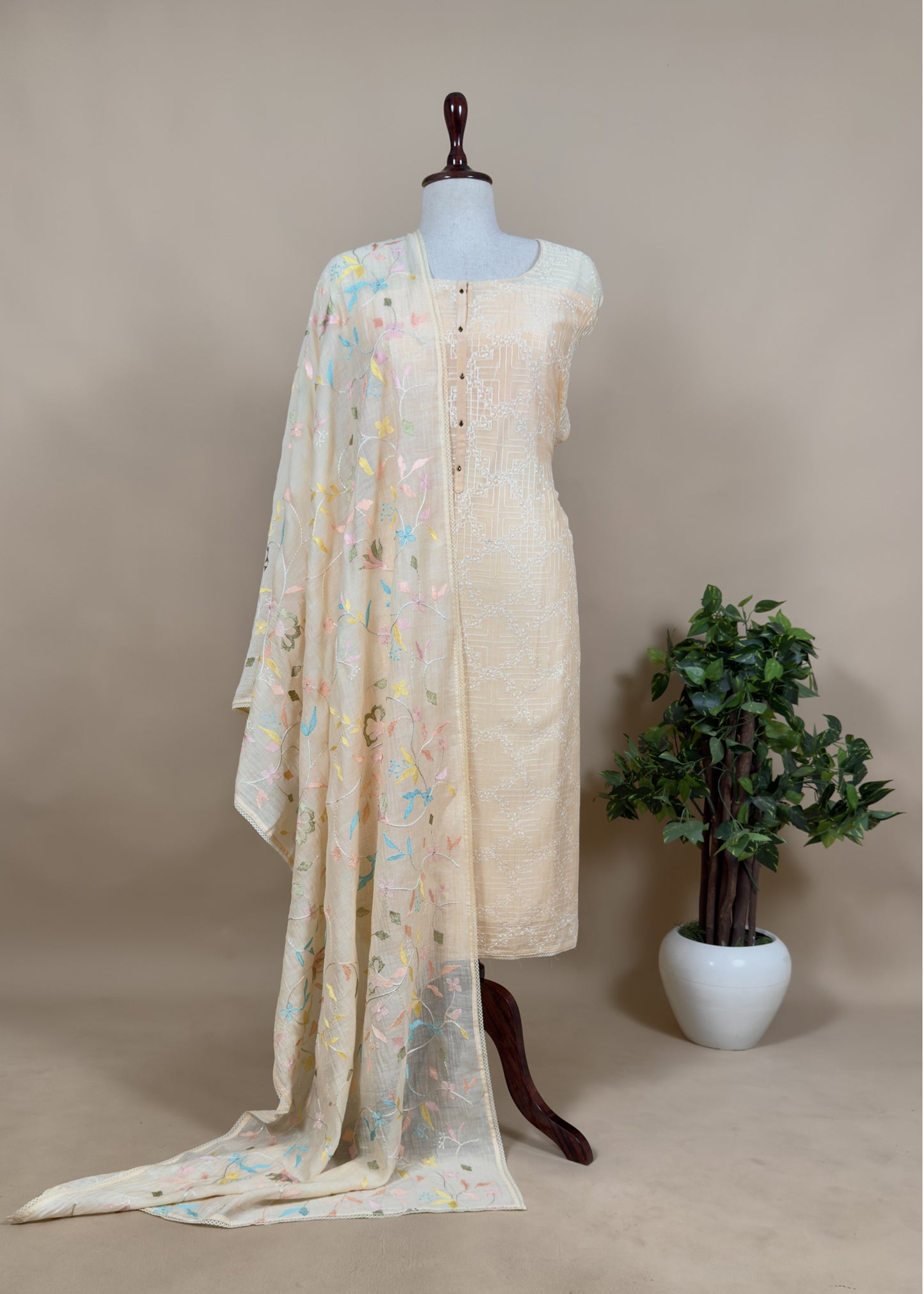 Green Maheshwari Embroidered Suit With Criss Cross Stitching