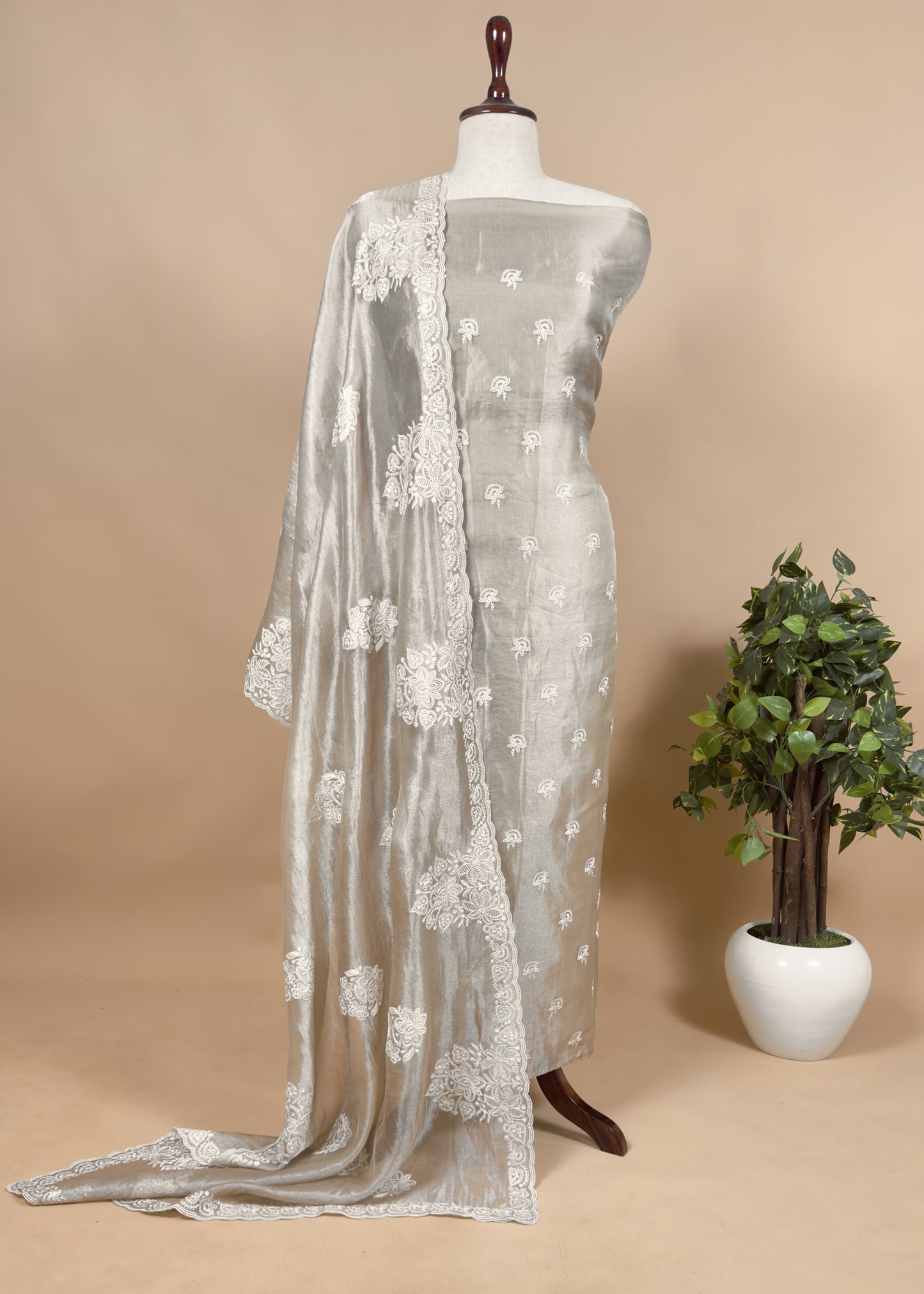 Handloom tissue silk suit
