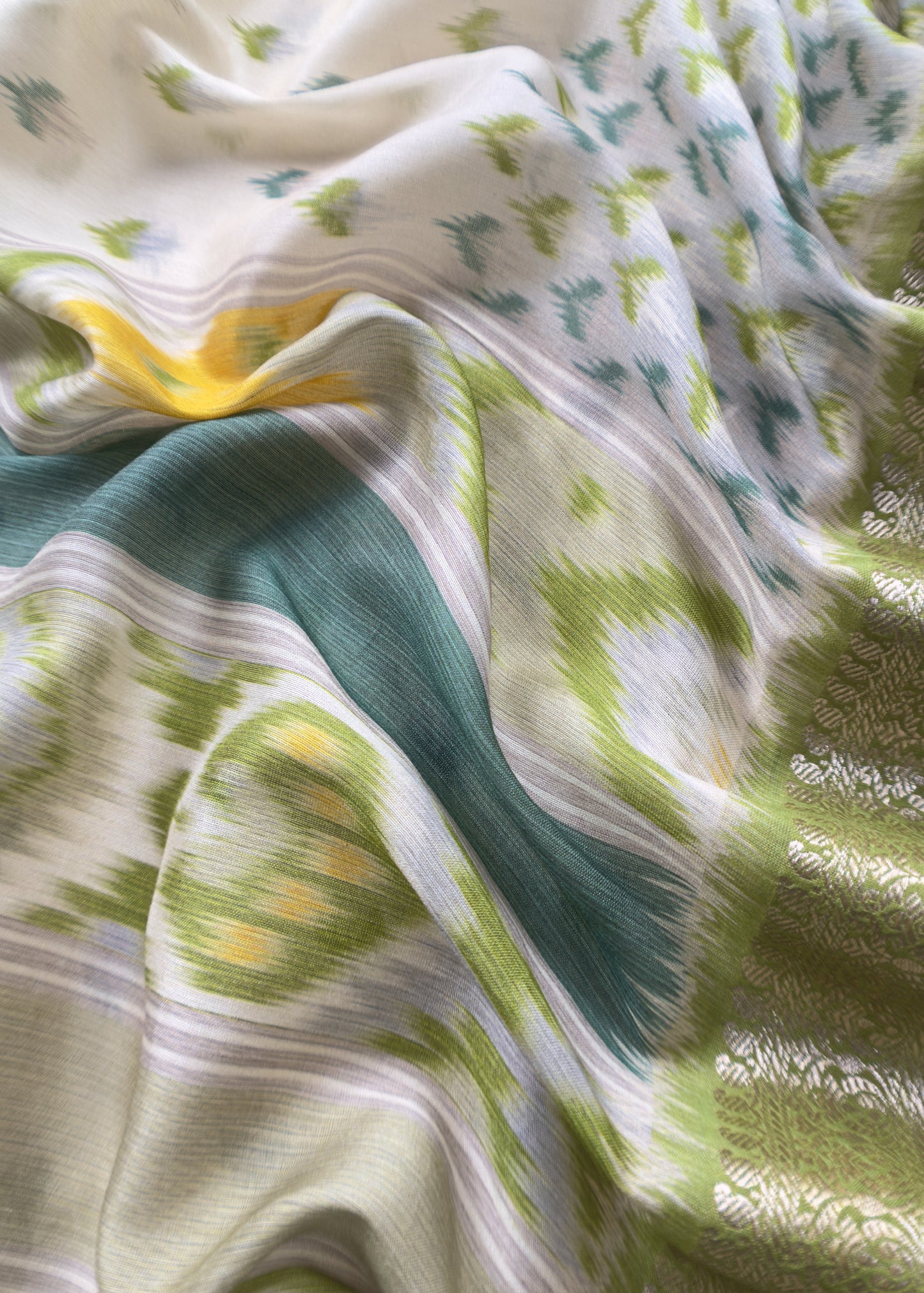 Emerald Green Handloom Ikkat Chanderi Suit Fabric With Maheshwari Border