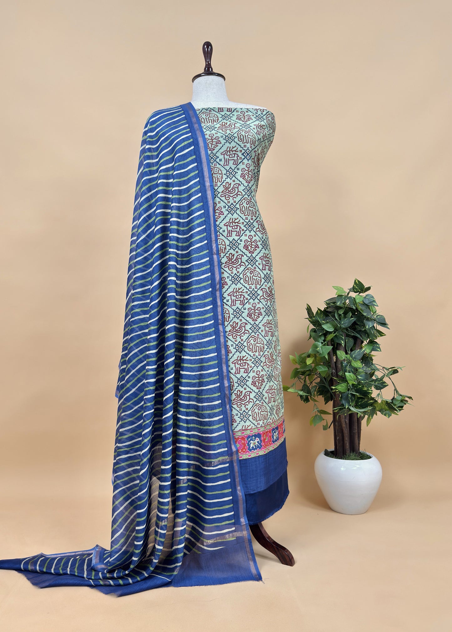 Grey and Pink Bandhani Maheshwari Silk Suit With Lehariya Dupatta