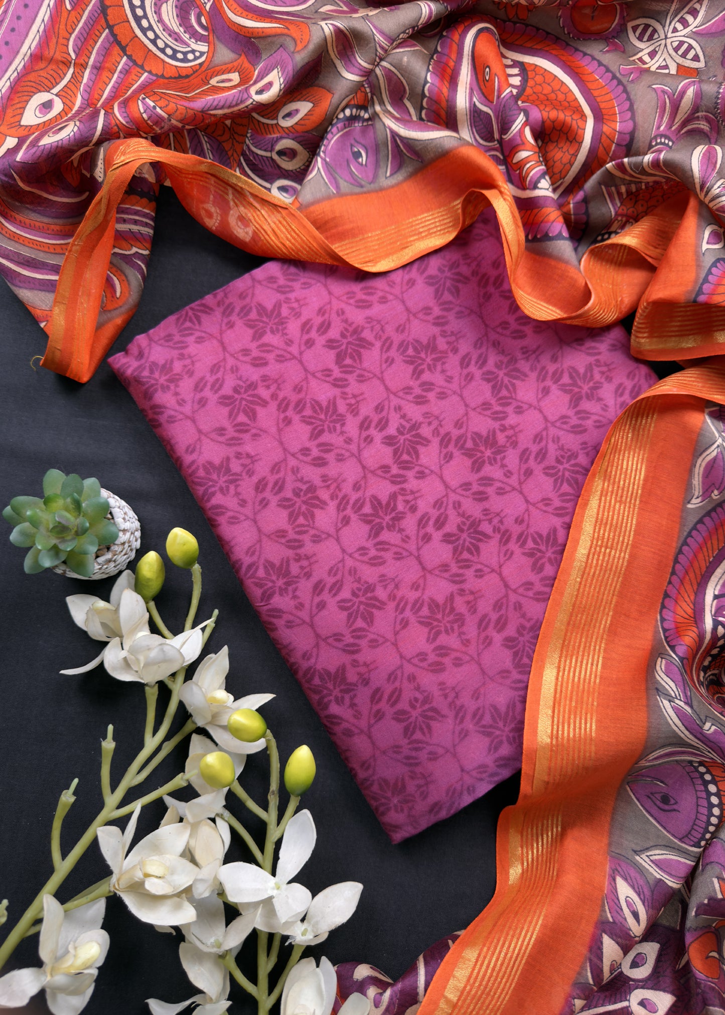 Handloom Maheshwari Silk Suit In Kani