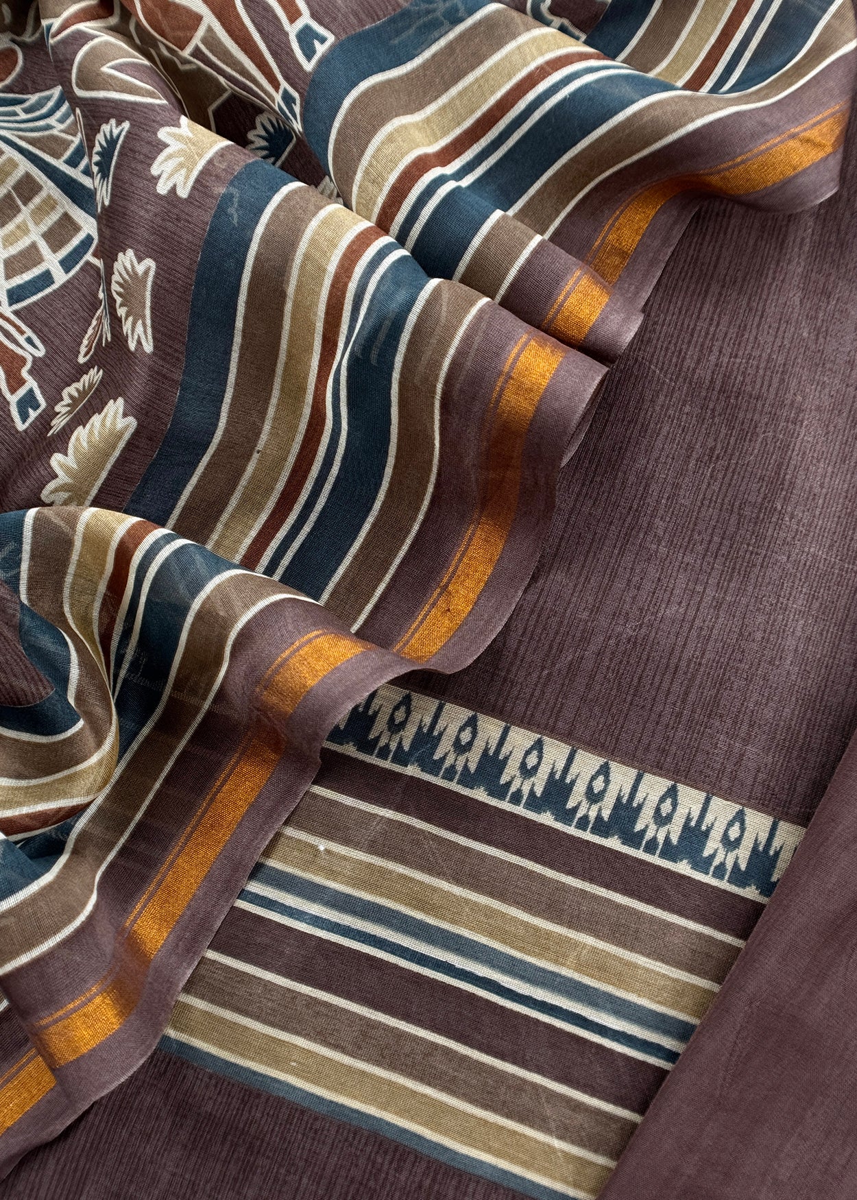 Maheshwari silk suit gifting for women