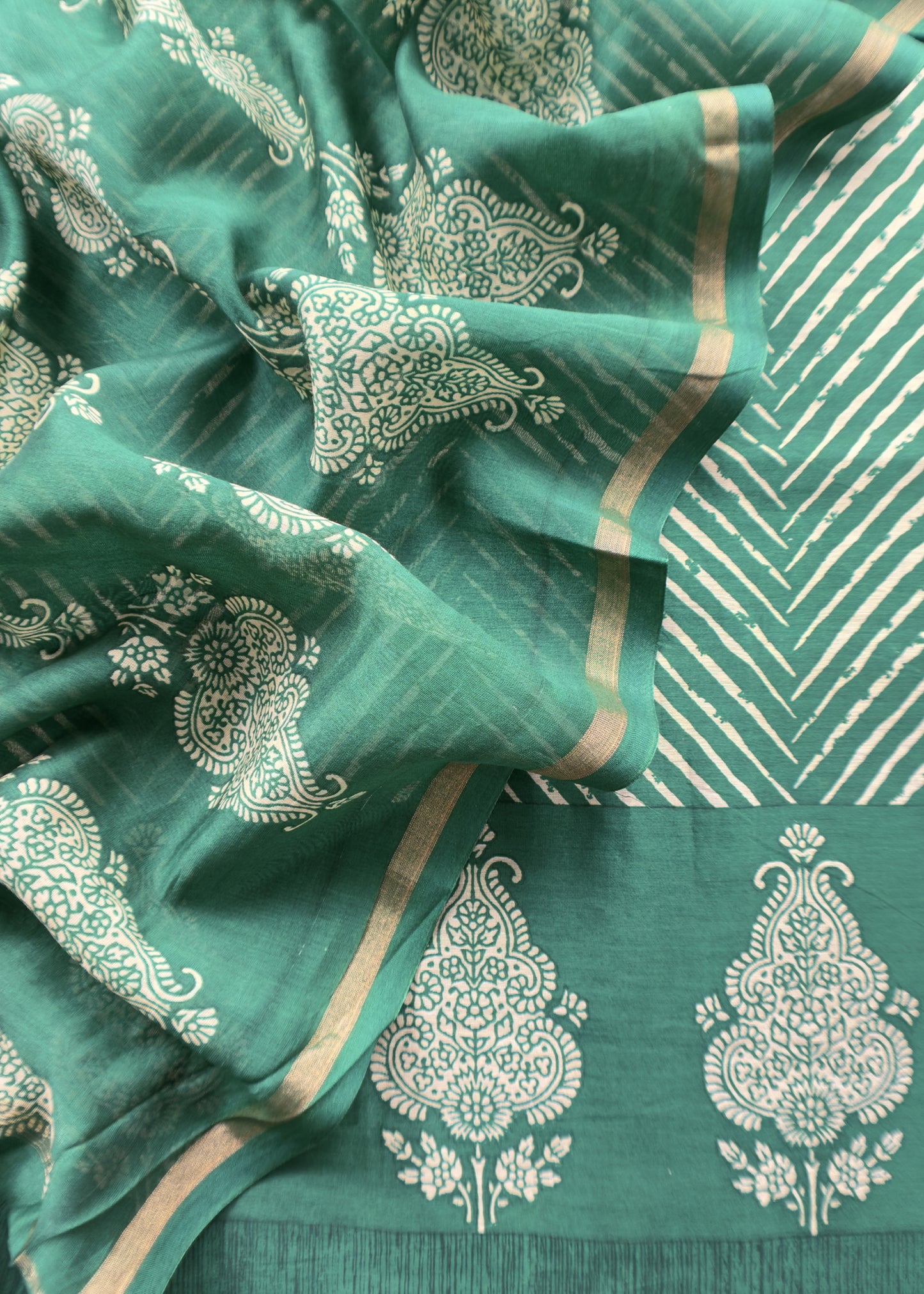 Green Maheshwari Silk Unstitched Suit With Leheriya And Block Print