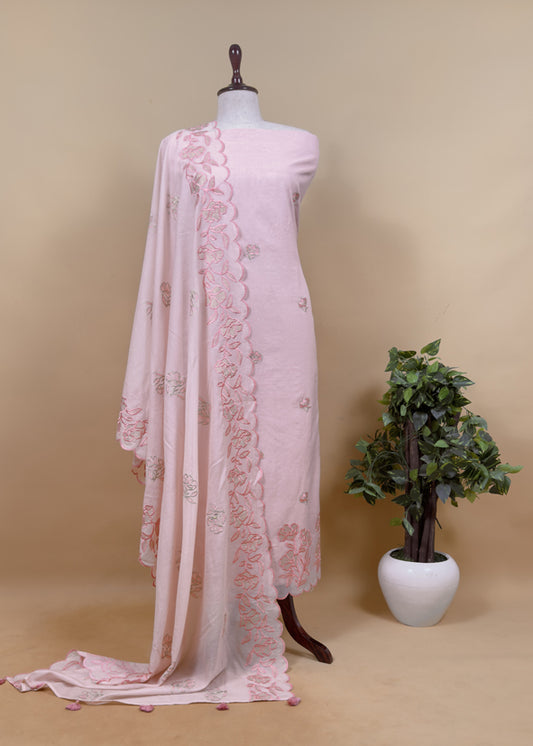 Light Pink Mul Cotton Suit With Lotus Appliqué Work