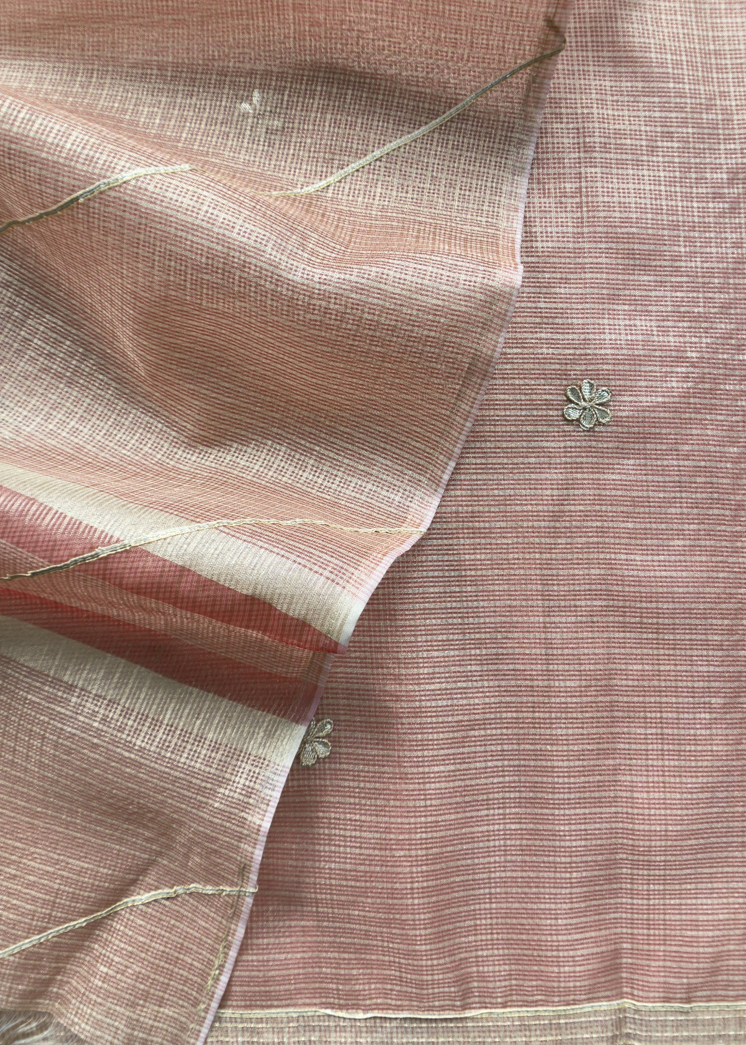 Tissue suit for the trousseau collection