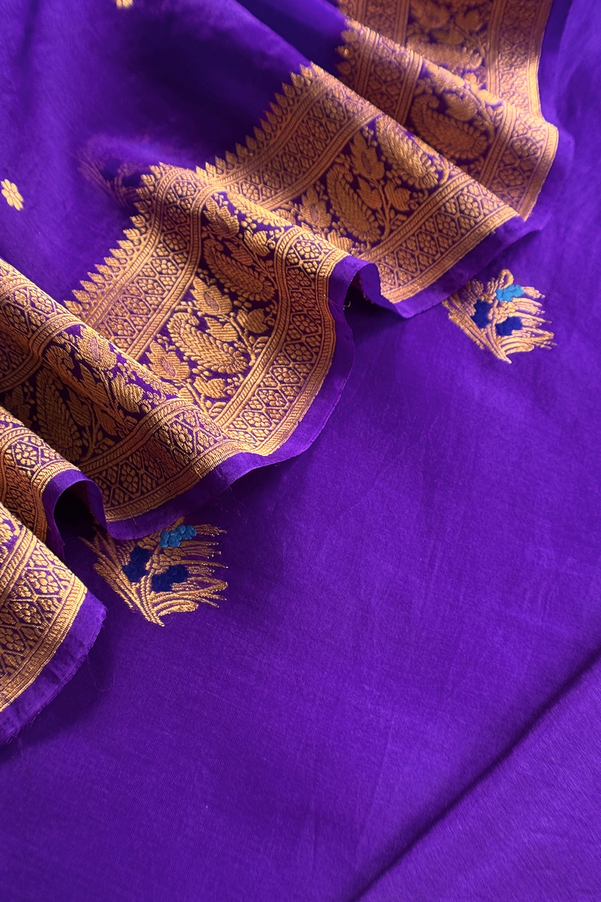 Voilet Handloom Kora silk Suit With Meenakari Weaving