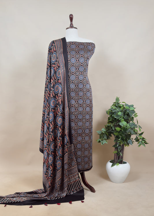 Premium quality modal suit for summer wear