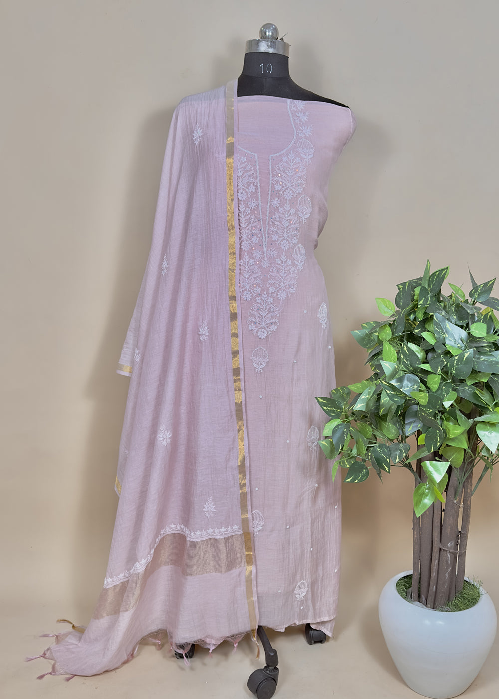 Lakhnavi Mul Chanderi Suit With Chikankari Work