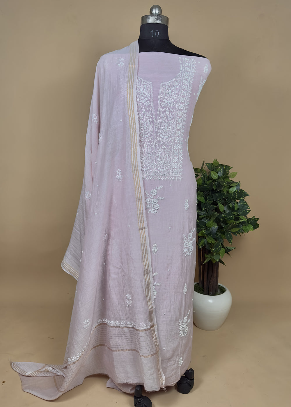 Lakhnavi Mul Chanderi Suit With Chikankari Work