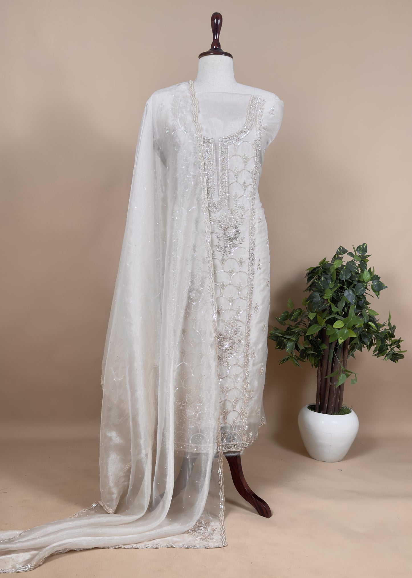 Wedding wear suits for bride