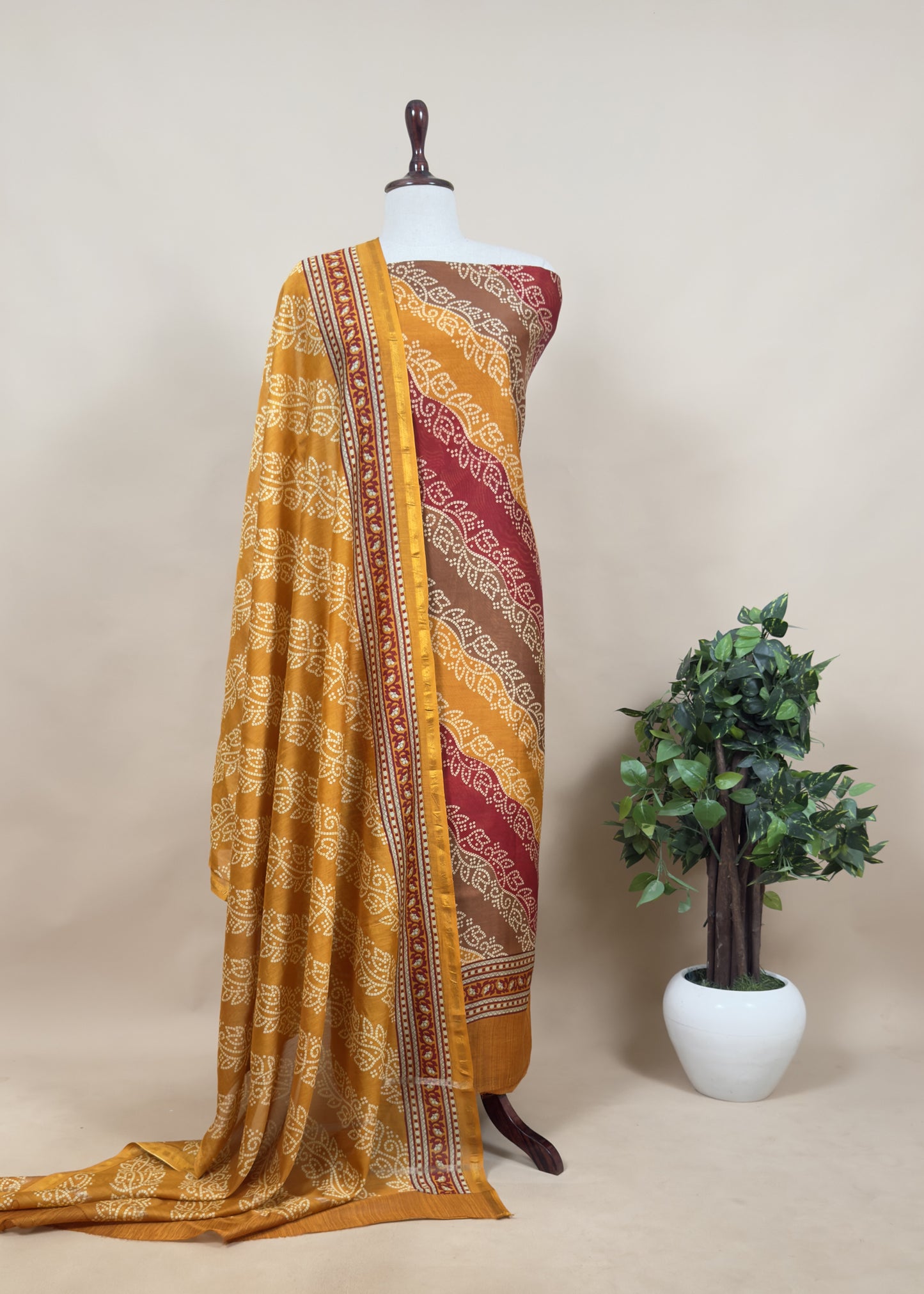 Buy Maheshwari silk suit at online