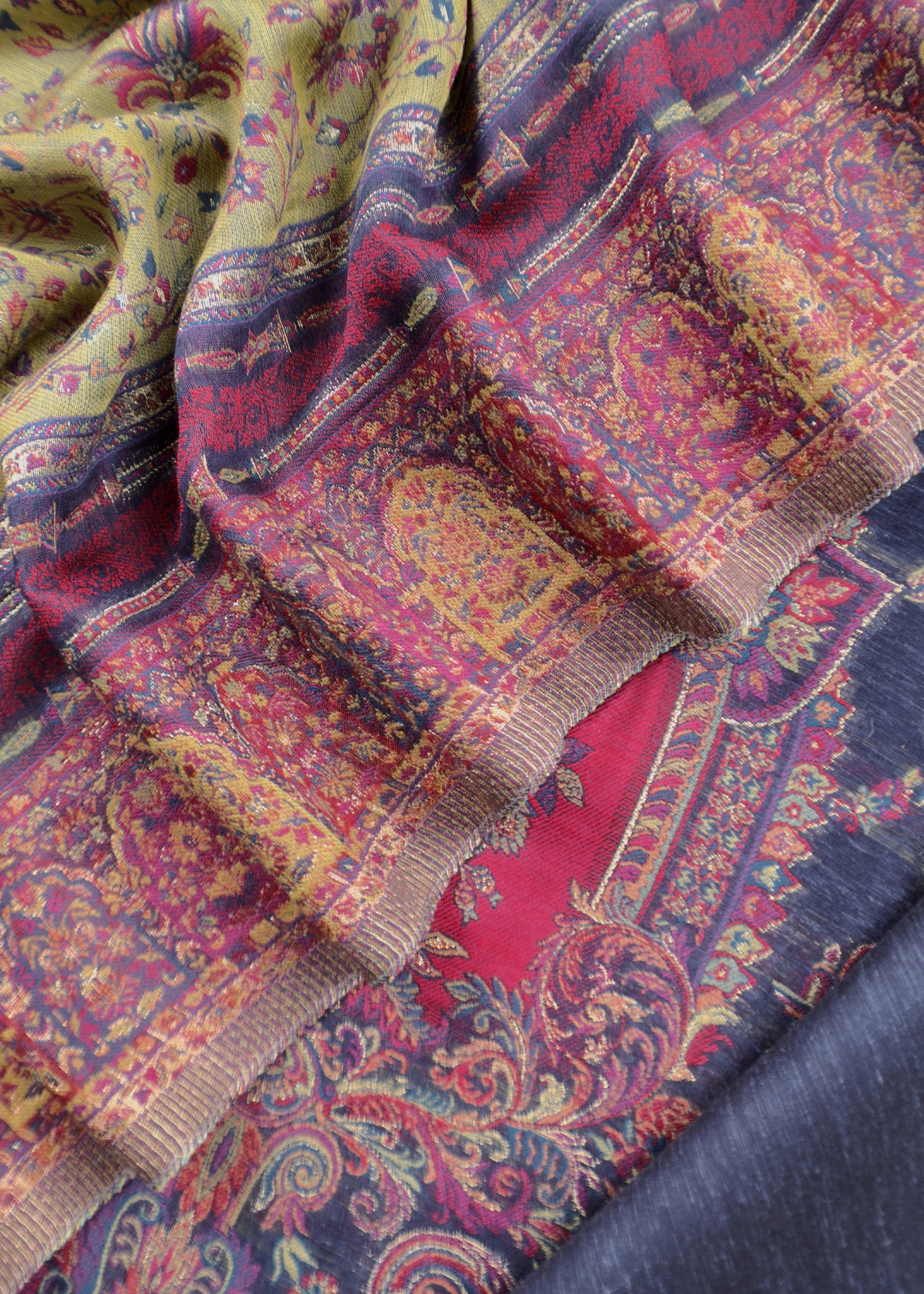 kani silk suit at the best price