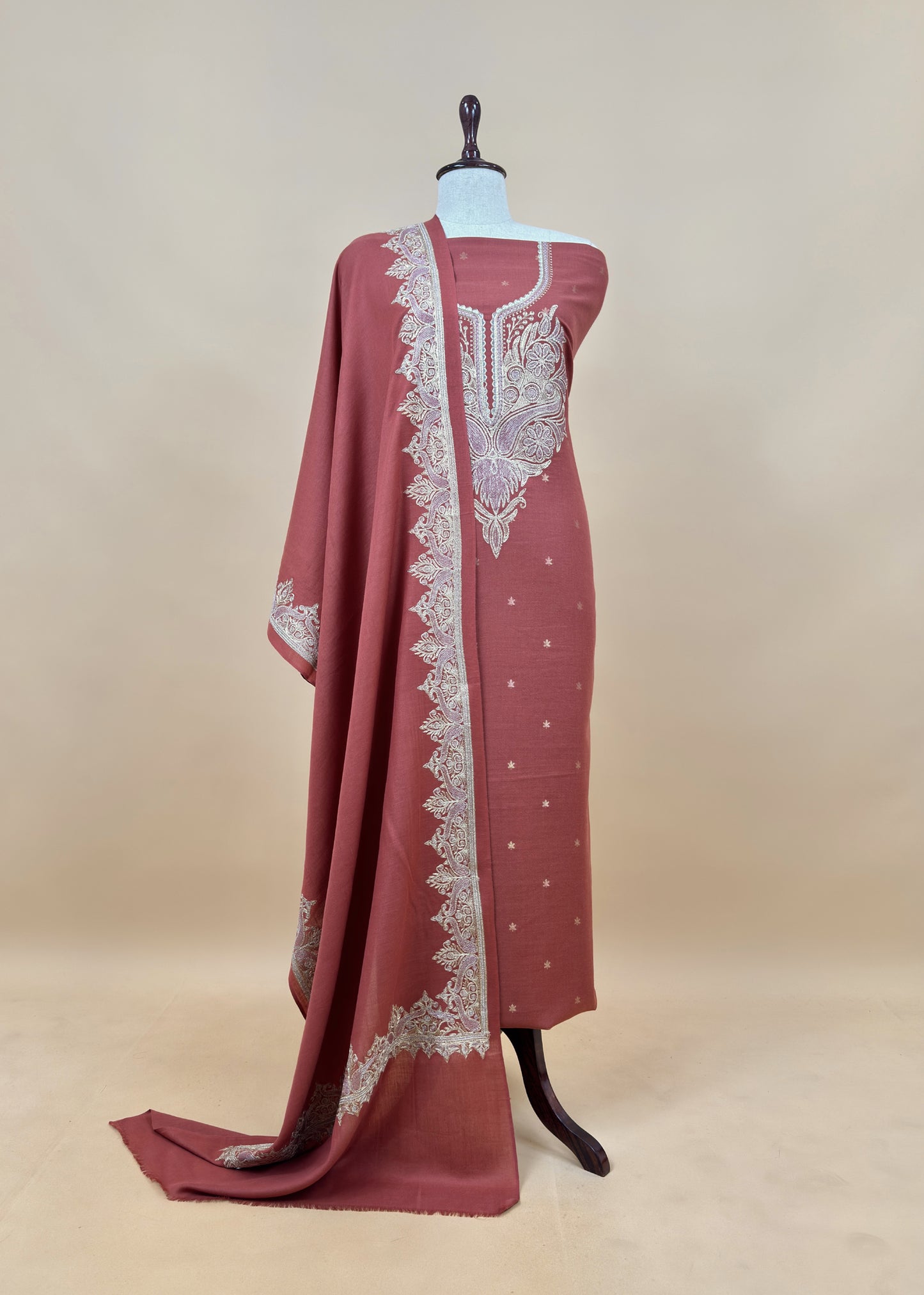 buy woolen unstitched suit in online