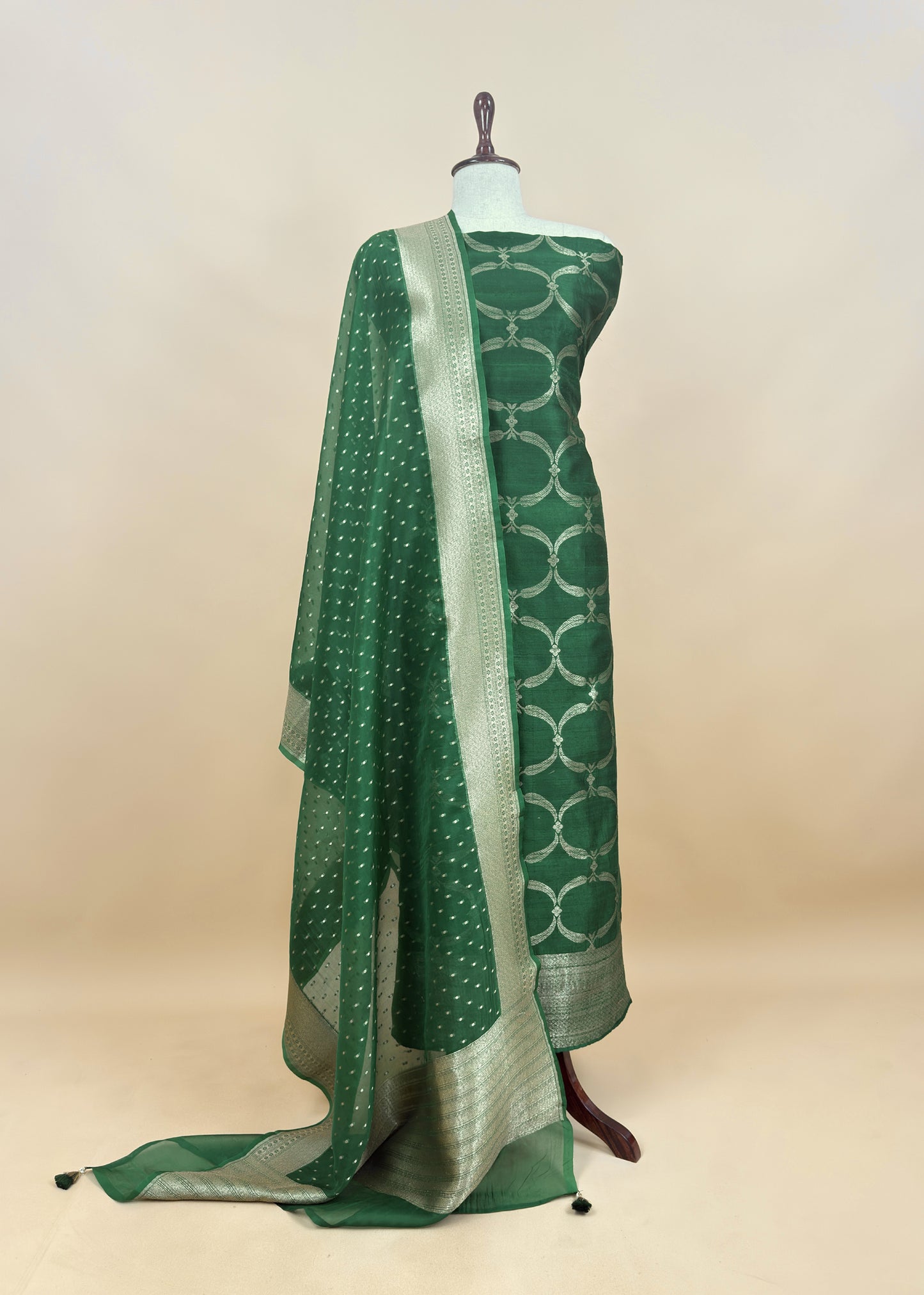 Leela Red Pure Varanasi Silk Kurta And Kora Silk Dupatta With Cutwork Zari Weaving