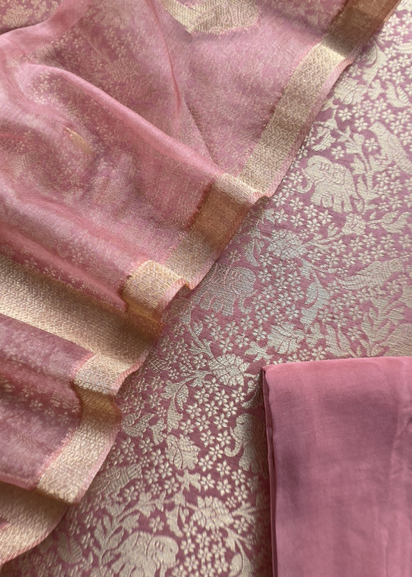 Thulian Pink Brocade Kurta With Organza Dupatta