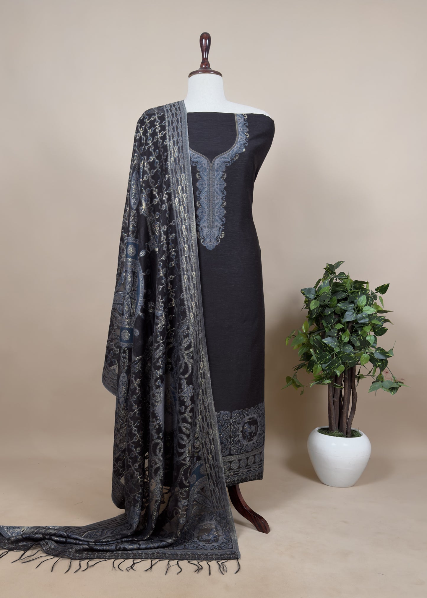 buy premium kani silk suit online