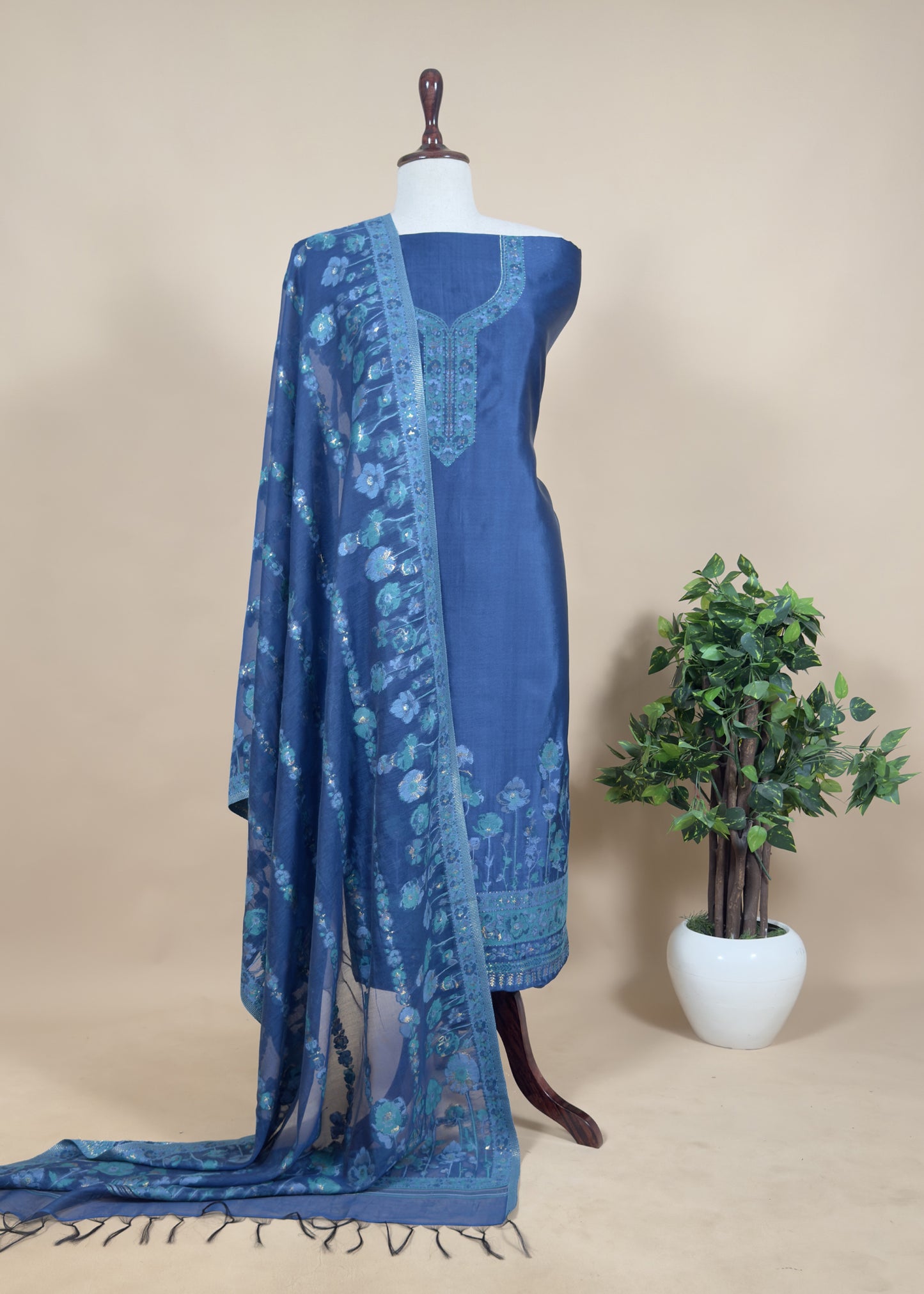 buy premium kani silk suit online
