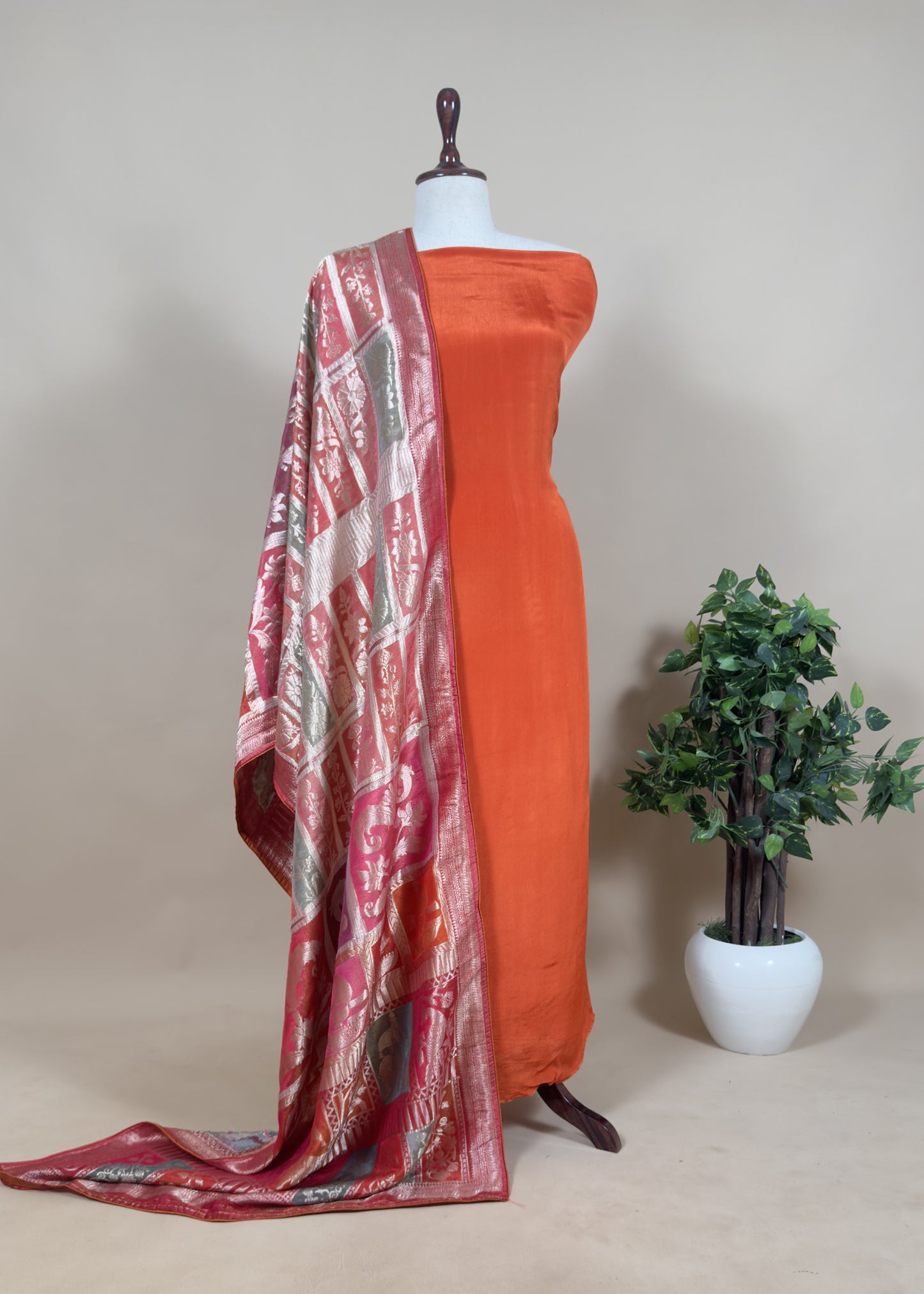 bandhej suit for bridal trousseau