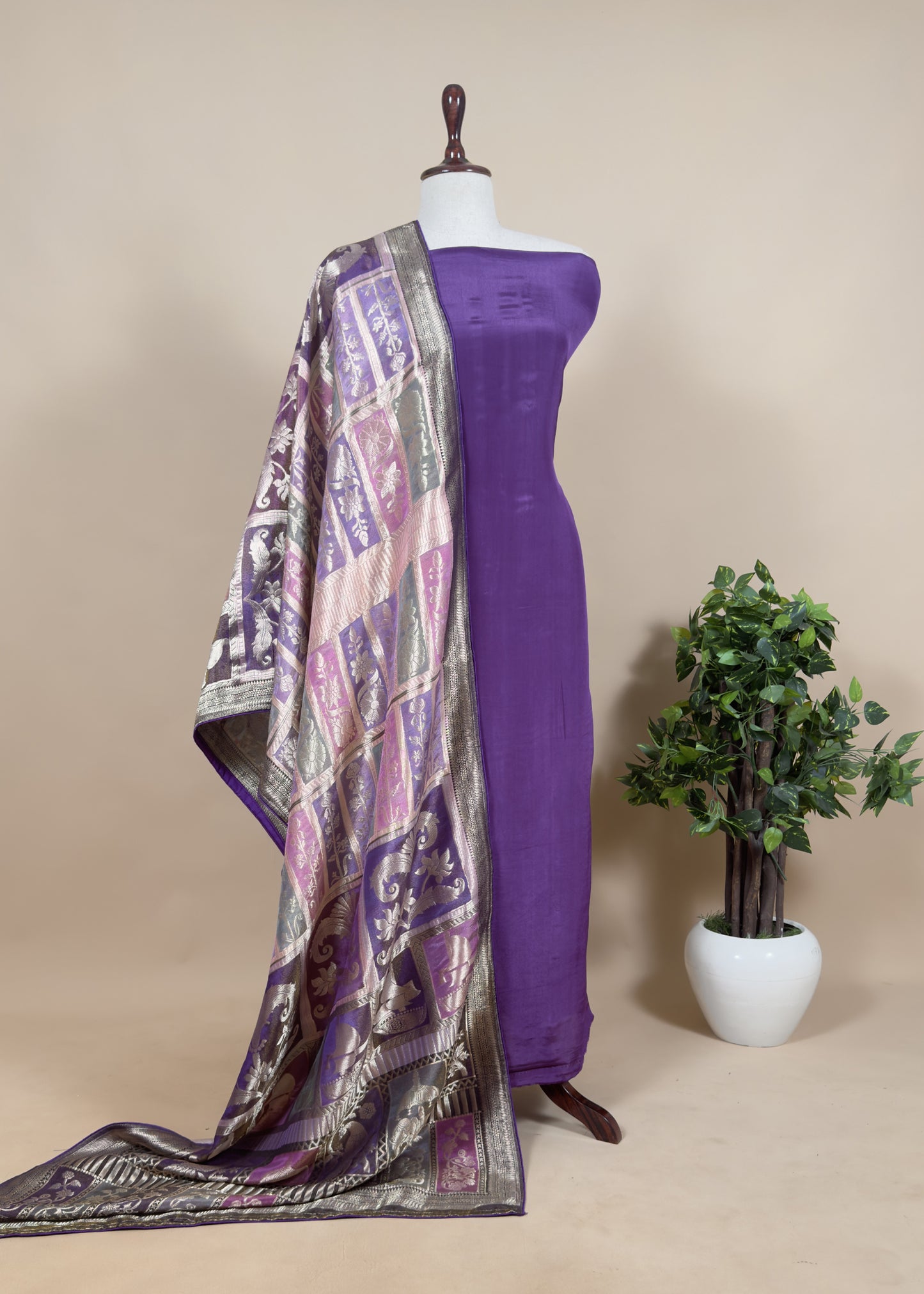 buy crepe suit with bandhej dupatta